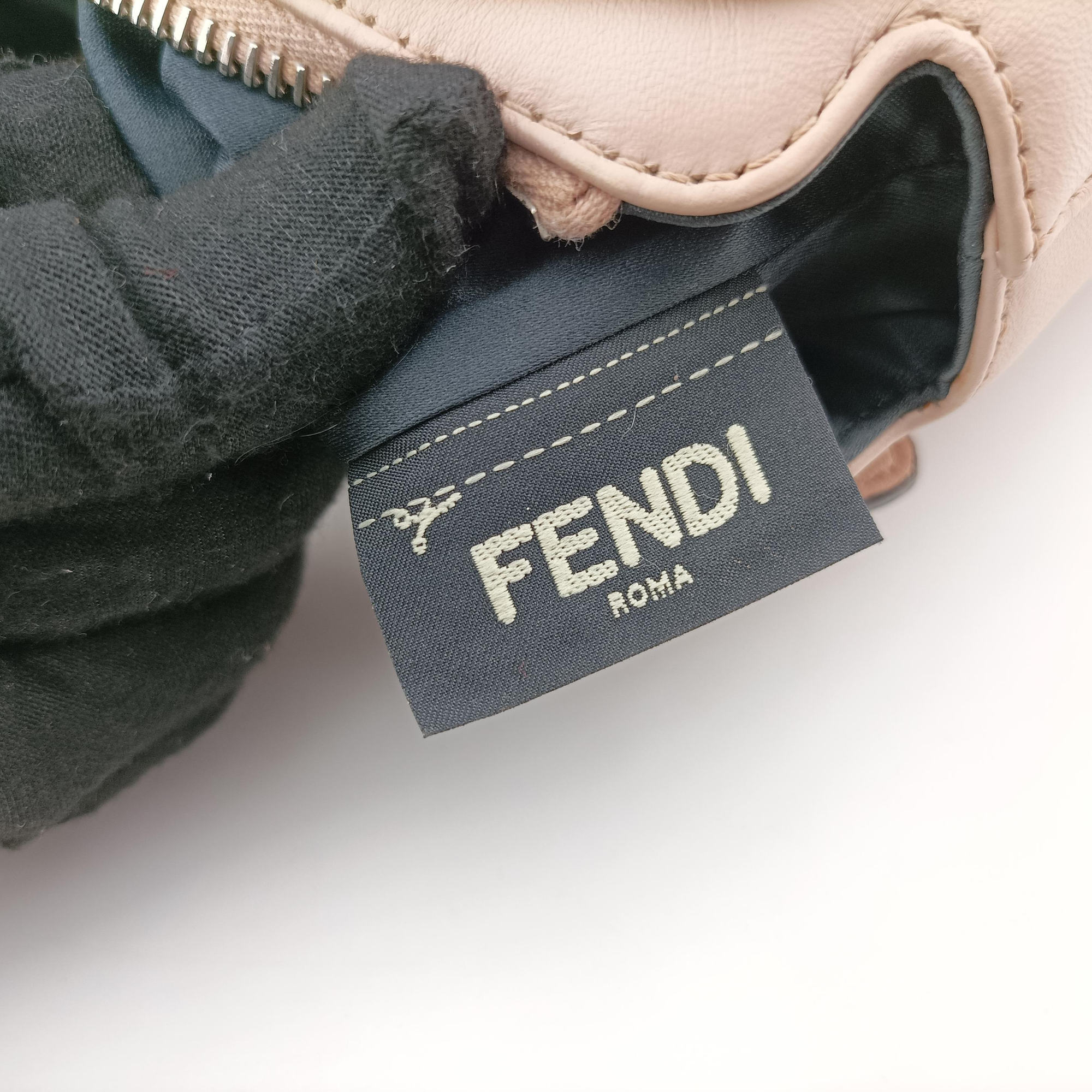 Pre-owned Fendi By the Way Pink Leather 8BL135 shoulderbag | stylenewstar