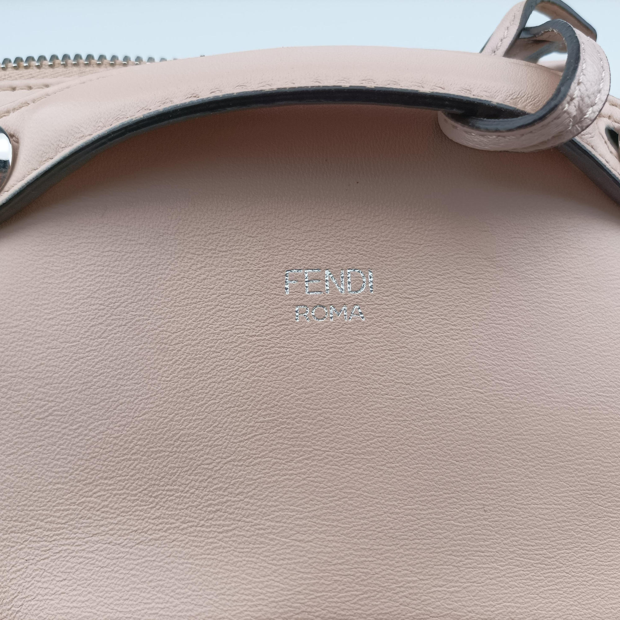 Pre-owned Fendi By the Way Pink Leather 8BL135 shoulderbag | stylenewstar