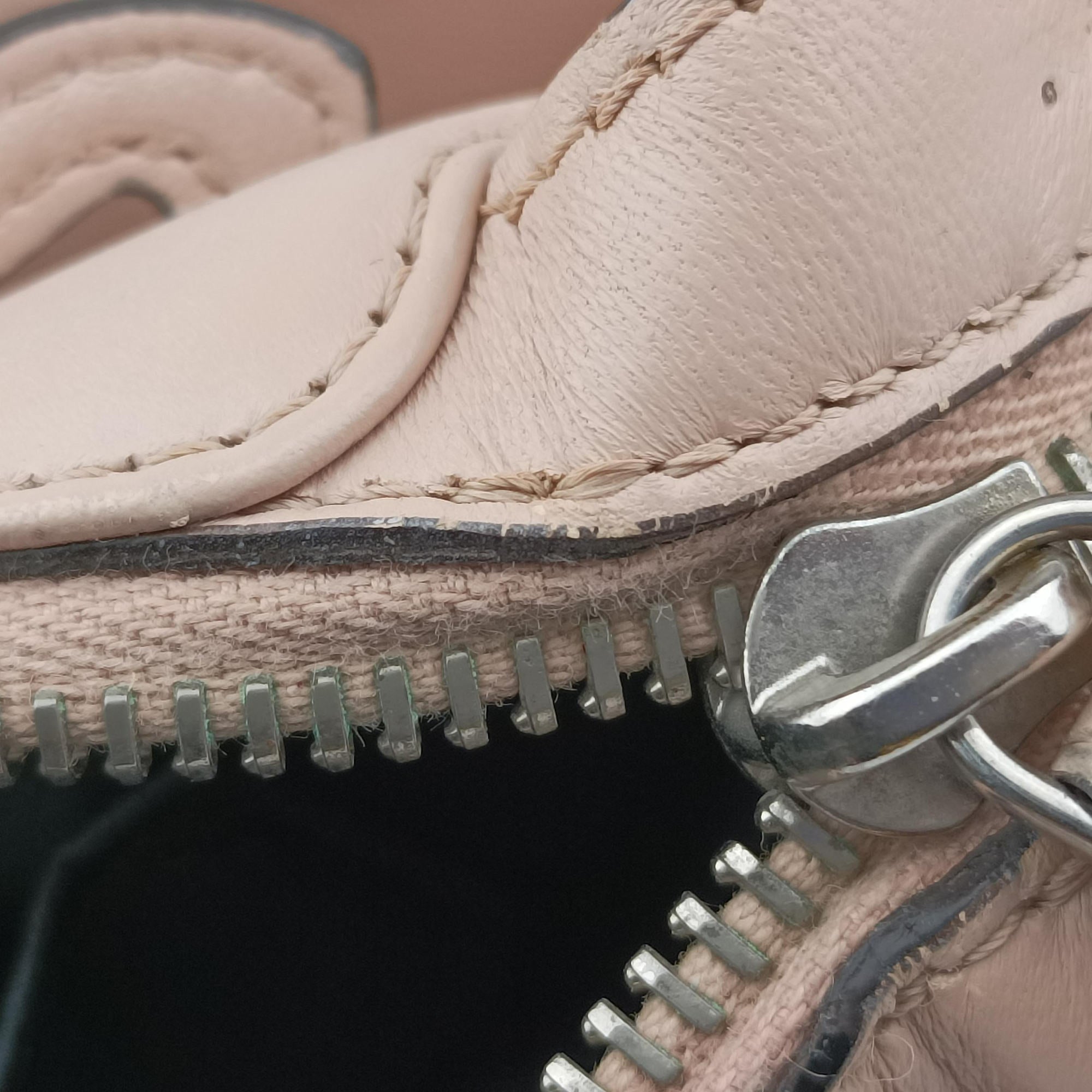 Pre-owned Fendi By the Way Pink Leather 8BL135 shoulderbag | stylenewstar