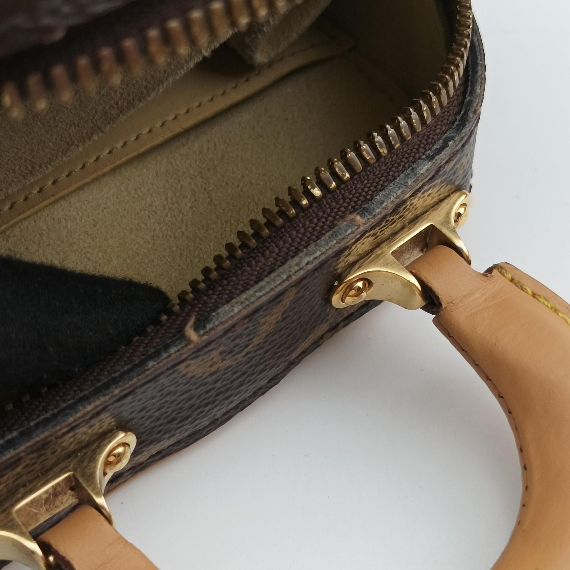 Pre-owned Louis Vuitton Valisette Vertical Brown Monogram Canvas×calf leather M68623 shoulderbag | stylenewstar
