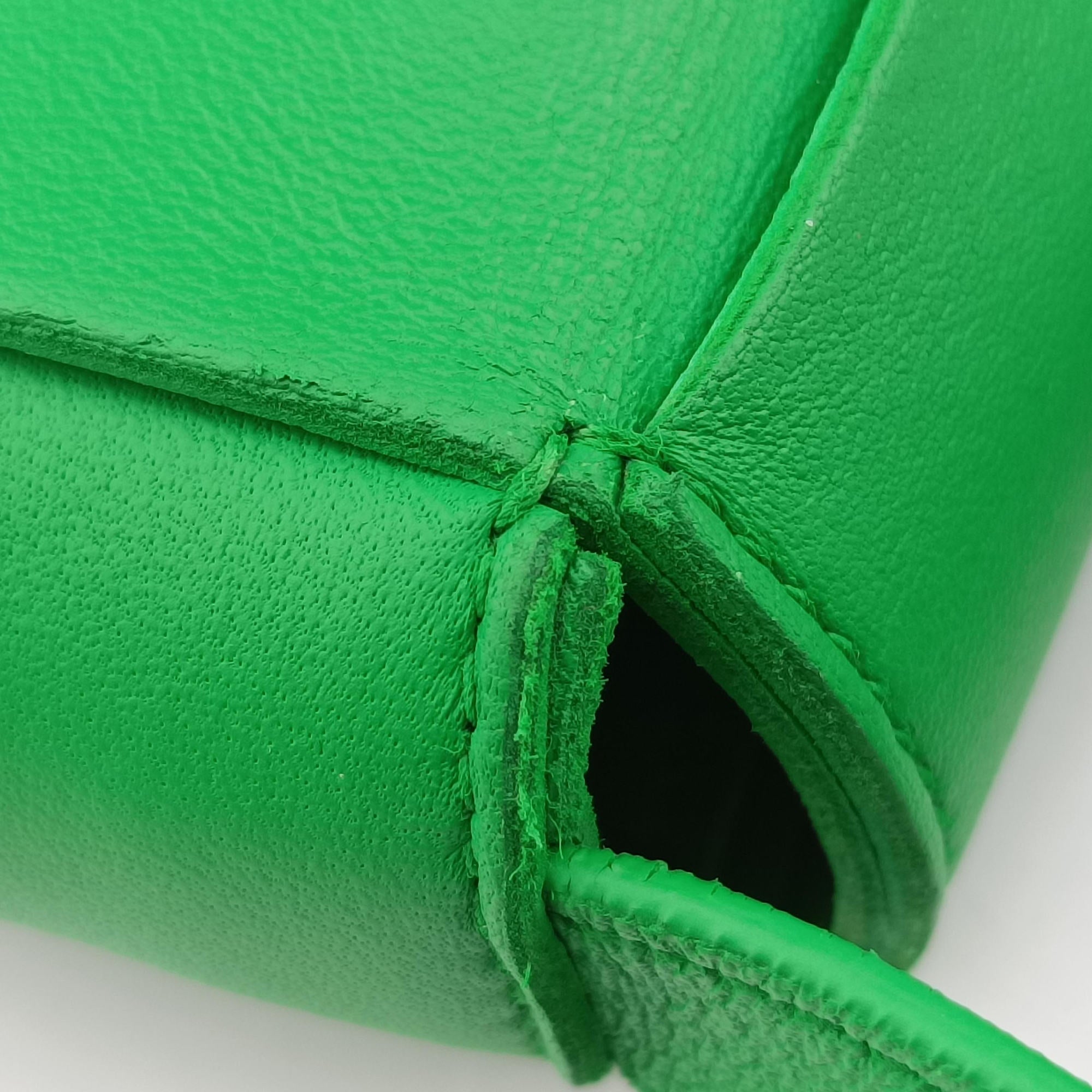 Pre-owned Bottega Veneta candy cassette Green lambskin  shoulderbag | stylenewstar