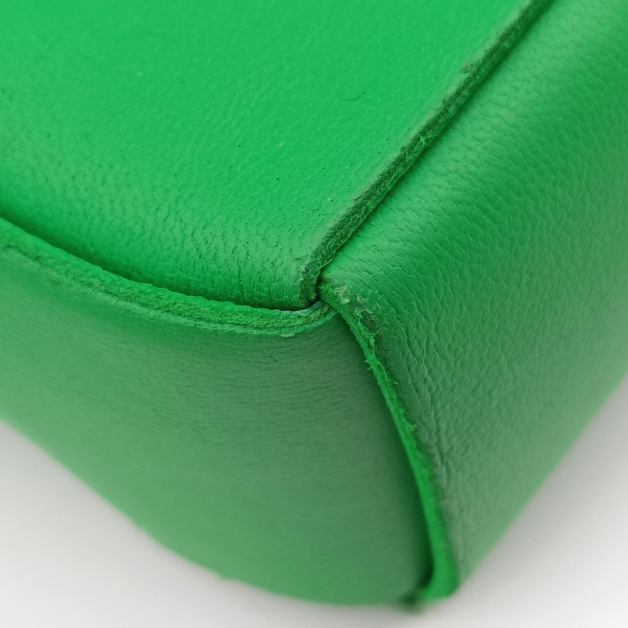 Pre-owned Bottega Veneta candy cassette Green lambskin  shoulderbag | stylenewstar