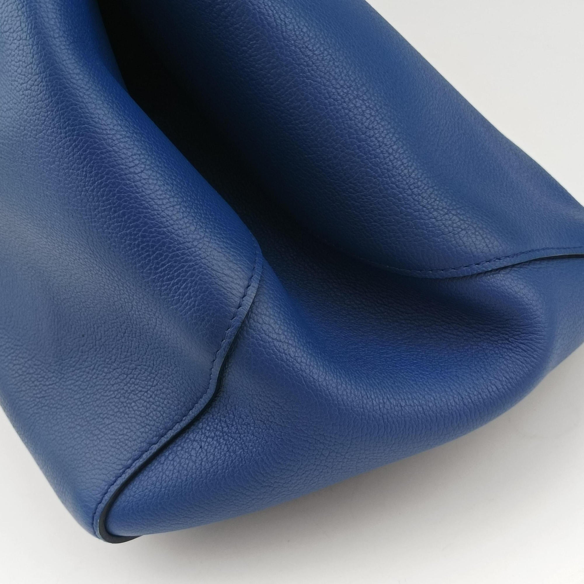 Pre-owned Christian Dior Open Bar Blue Leather  shoulderbag | stylenewstar