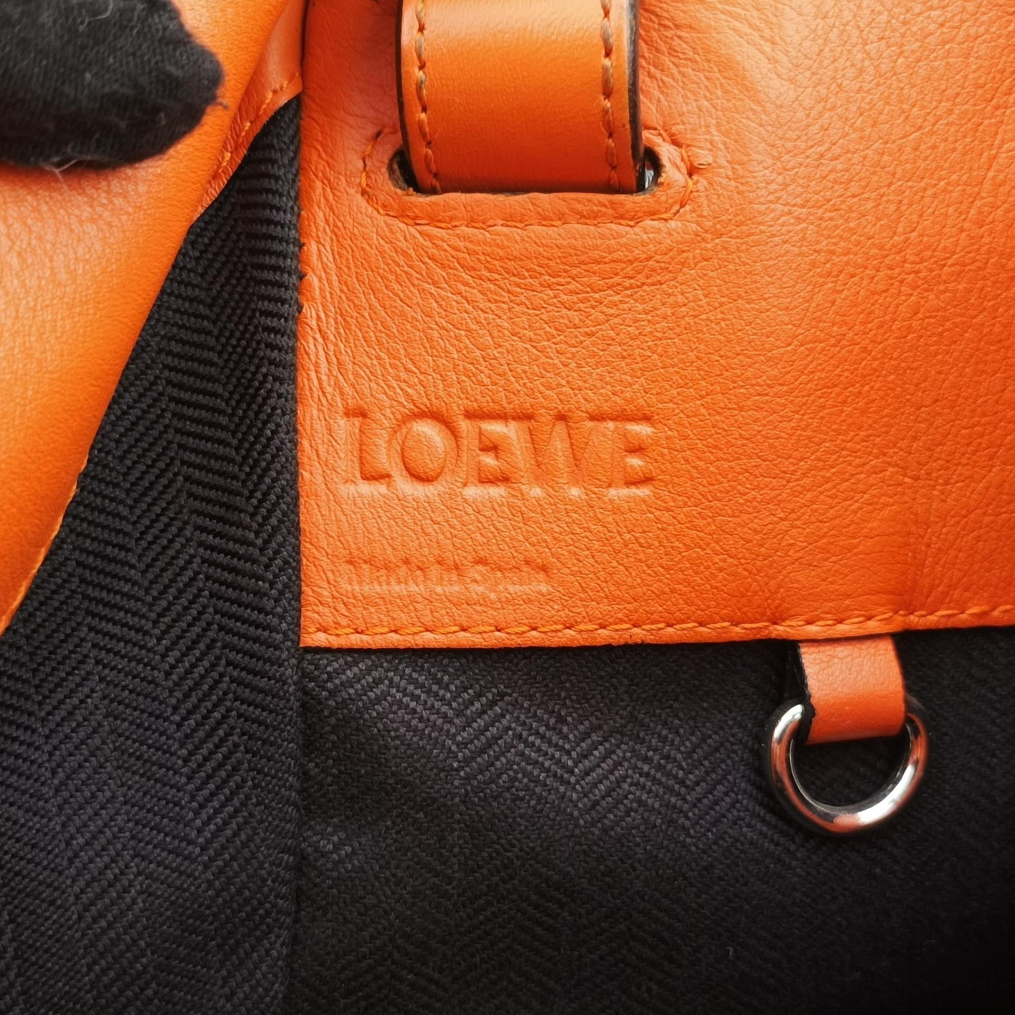 Secondhand Loewe hammock Orange leather  shoulderbag | stylenewstar