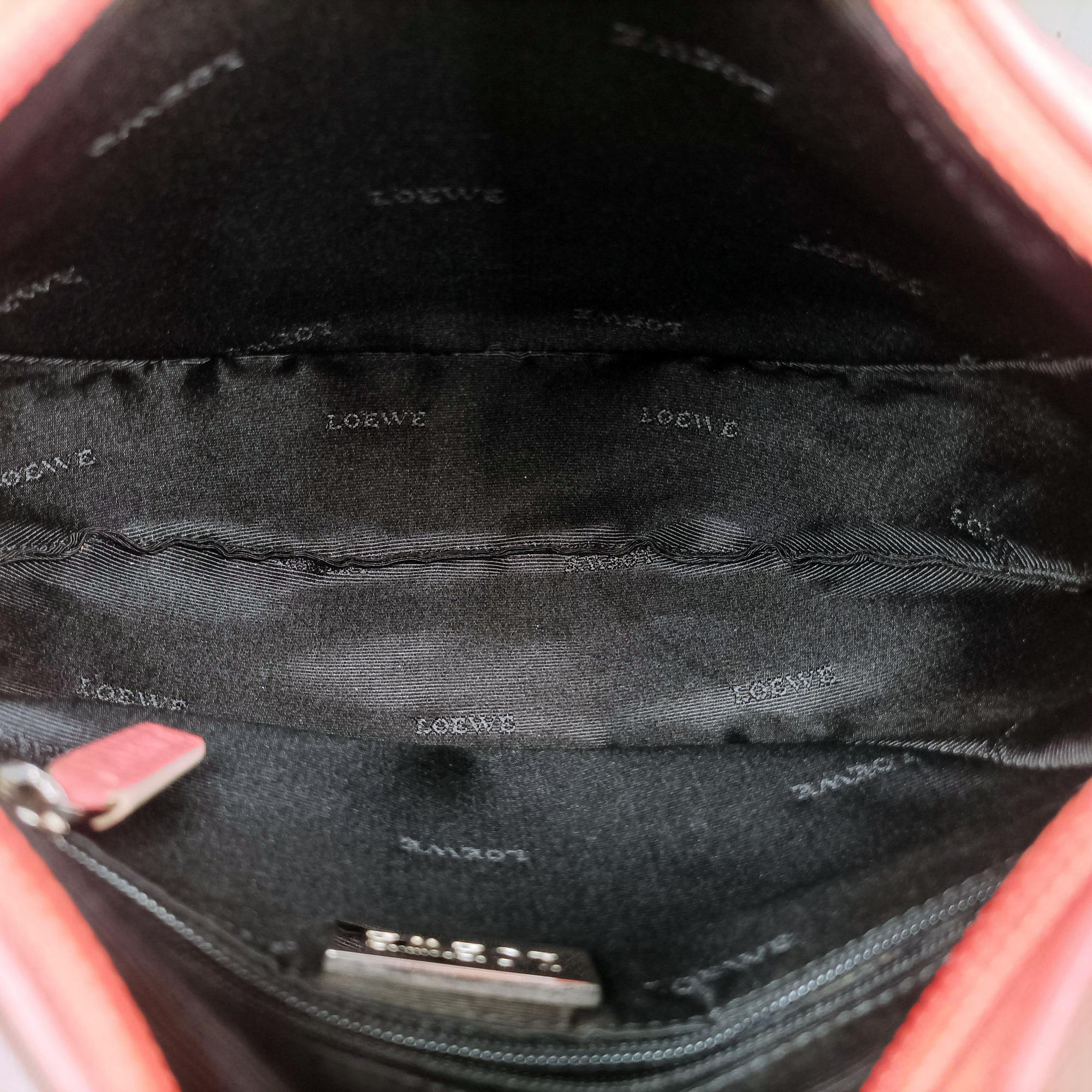 Pre-owned Loewe Half Moon Bag Pink Leather  shoulderbag | stylenewstar