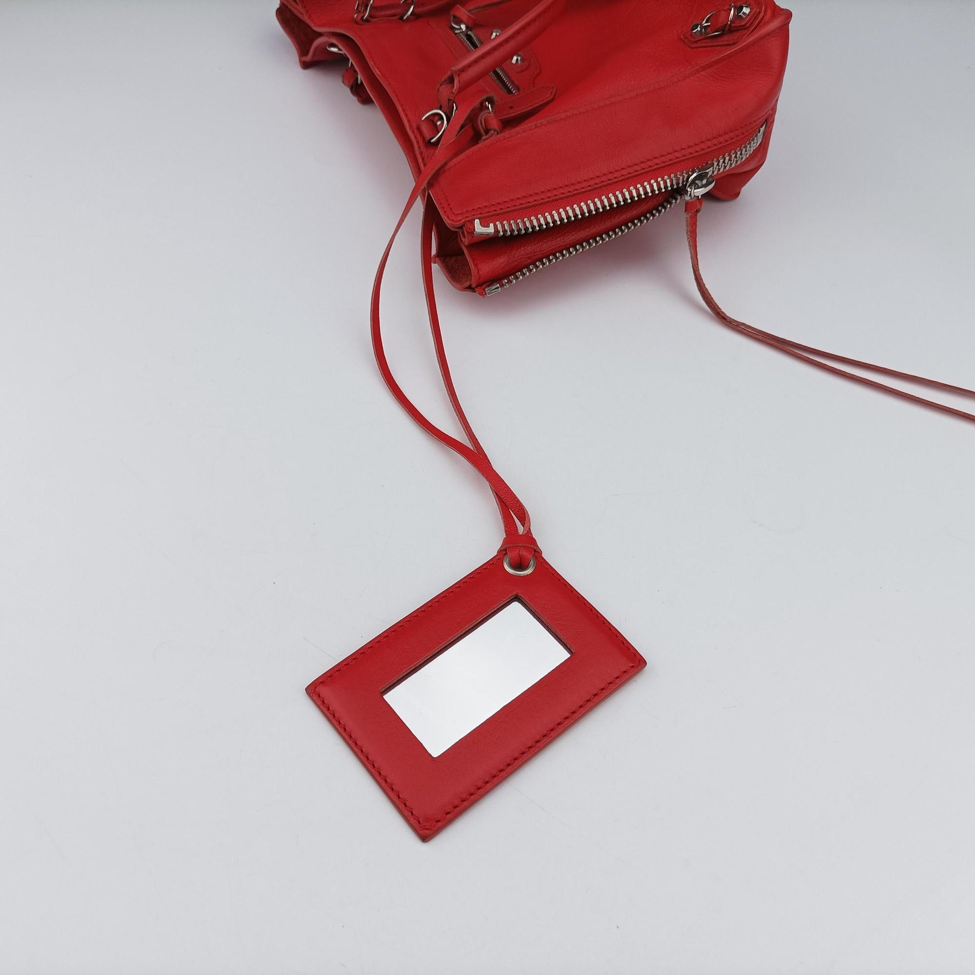 Pre-owned Balenciaga Paper A6 Zip Around Red Lambskin 370926 shoulderbag | stylenewstar