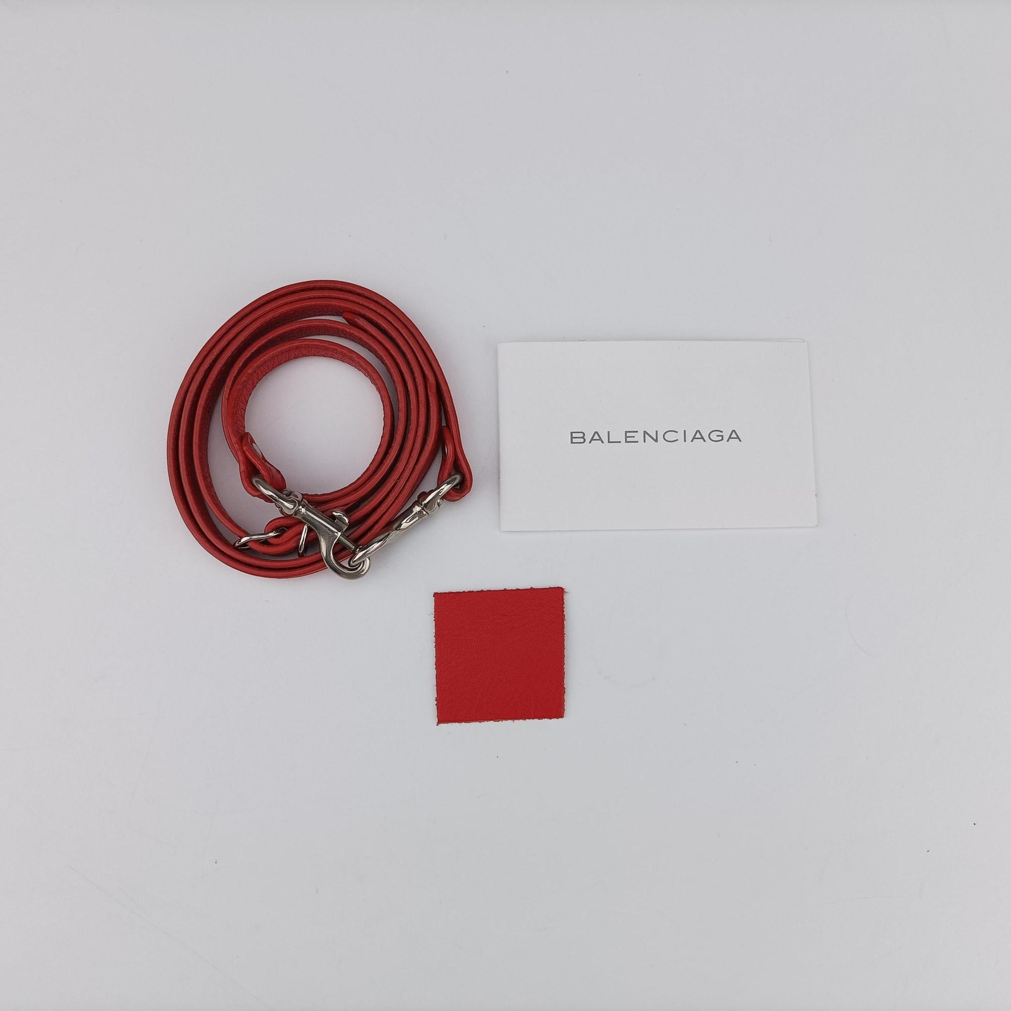 Pre-owned Balenciaga Paper A6 Zip Around Red Lambskin 370926 shoulderbag | stylenewstar