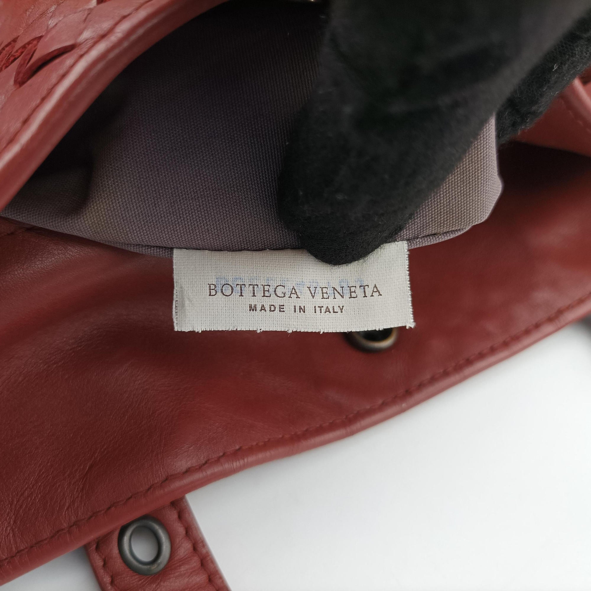 Pre-owned Bottega Veneta Intrecciato Shopper Acatl Red lambskin  handbag | stylenewstar