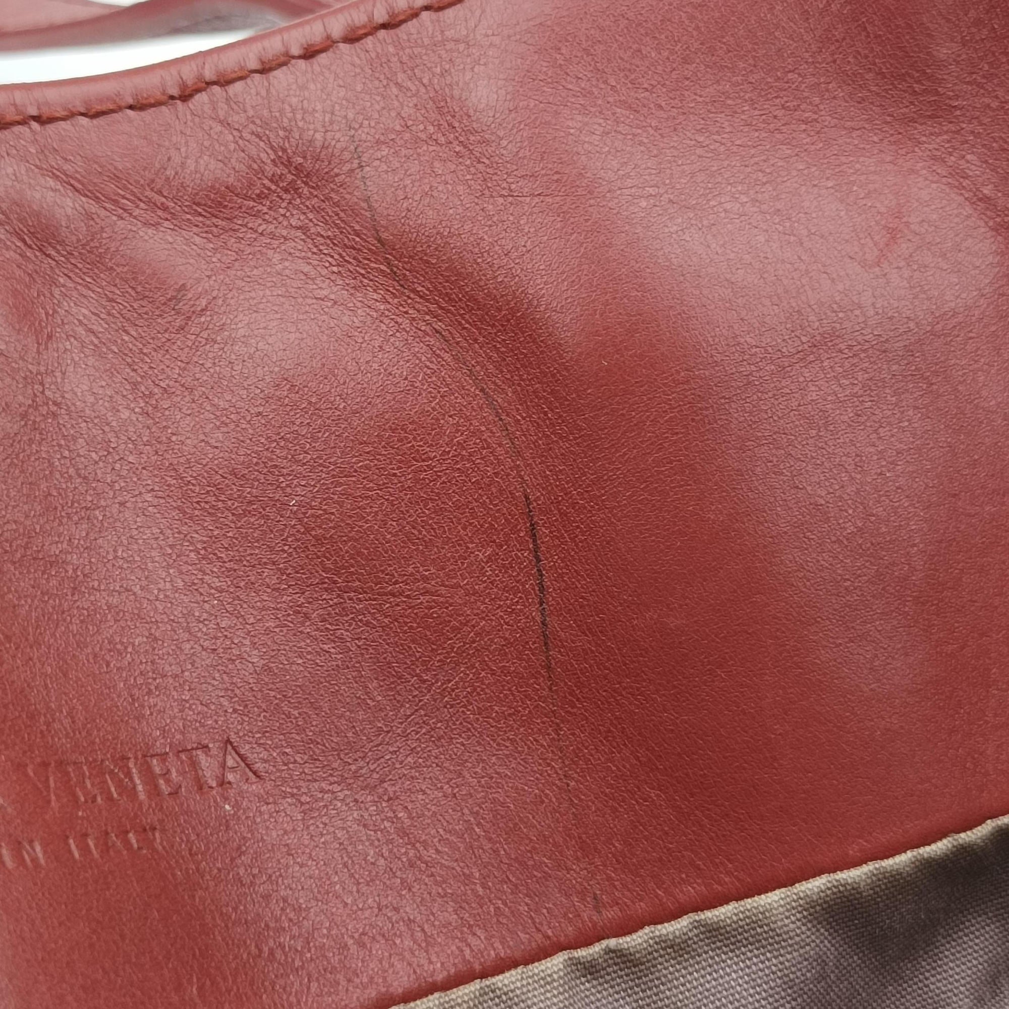 Pre-owned Bottega Veneta Intrecciato Shopper Acatl Red lambskin  handbag | stylenewstar