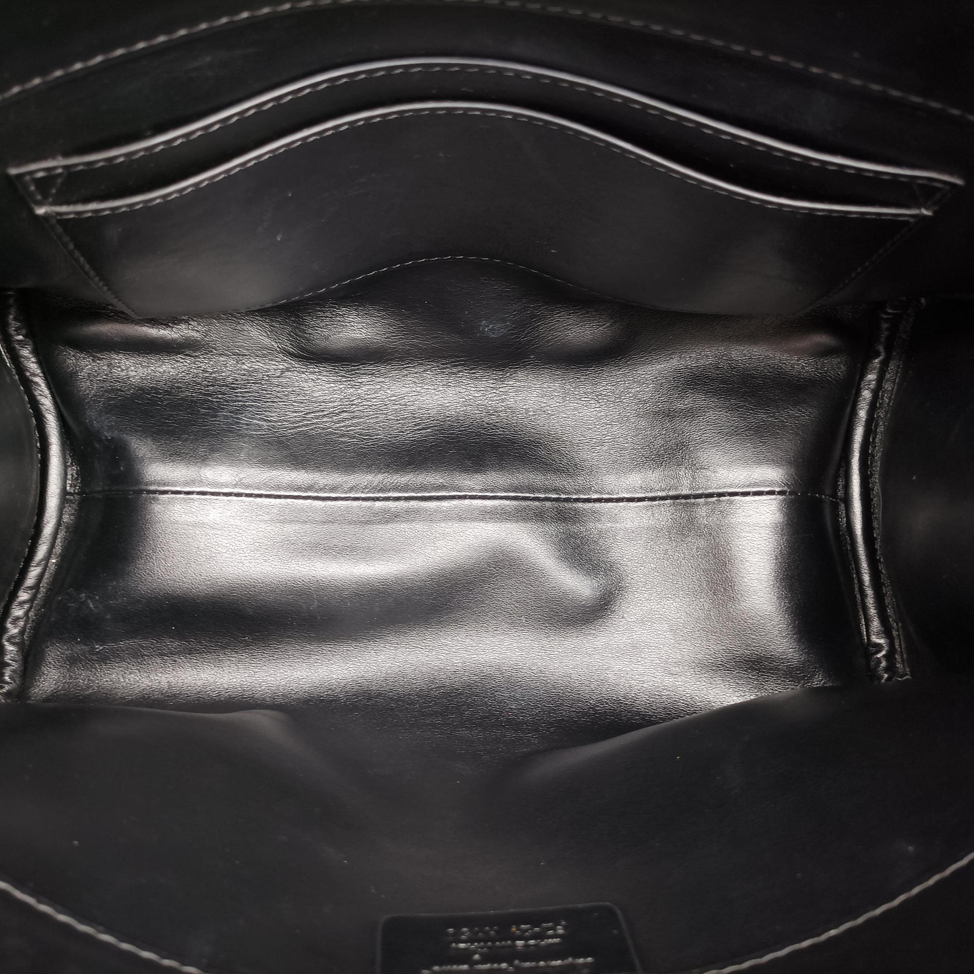Pre-owned Ferragamo Gancini Black Leather FZ-21 H159 shoulderbag | stylenewstar