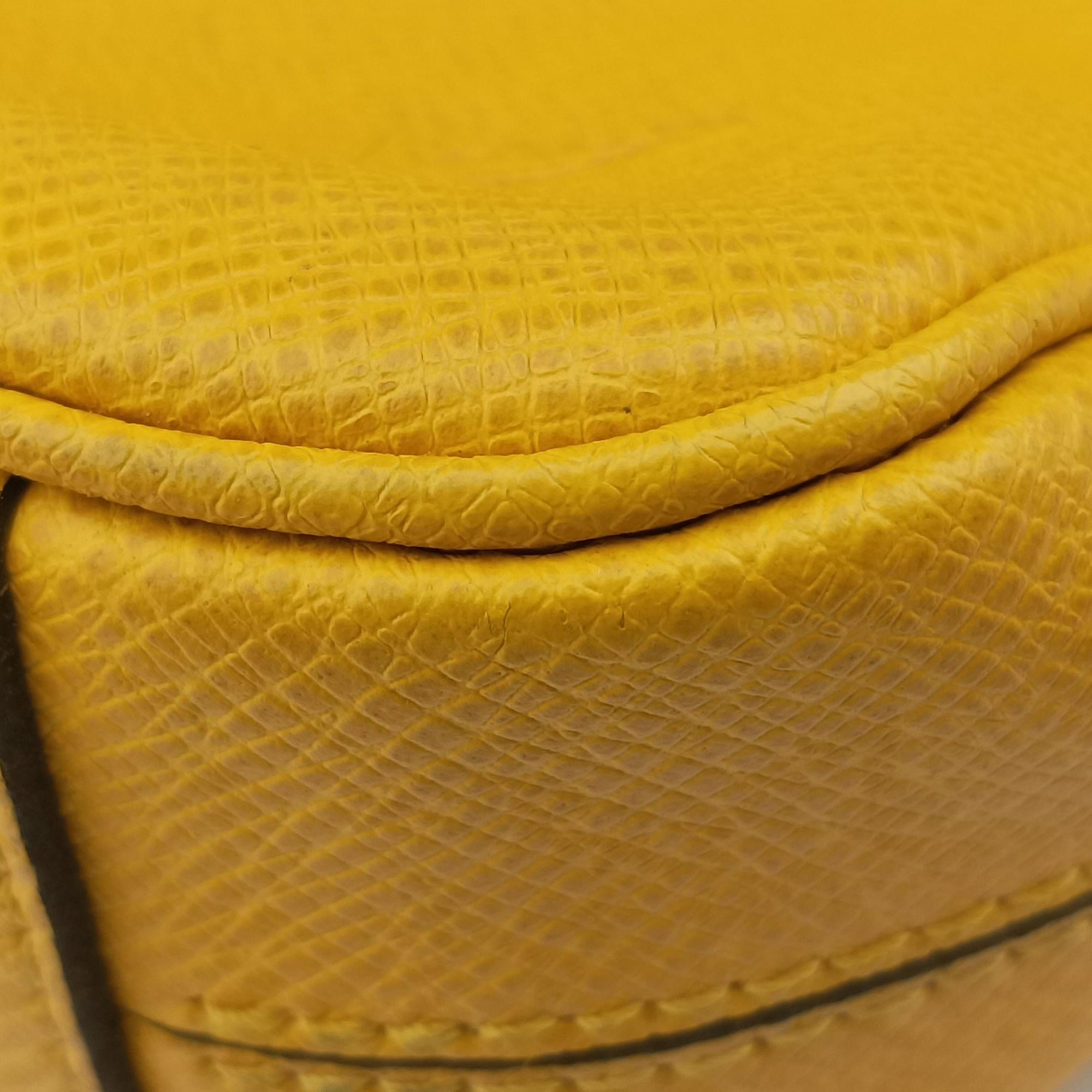 Pre-owned Louis Vuitton Porte Documents Voyage Jaune Taiga M30636 handbag | stylenewstar