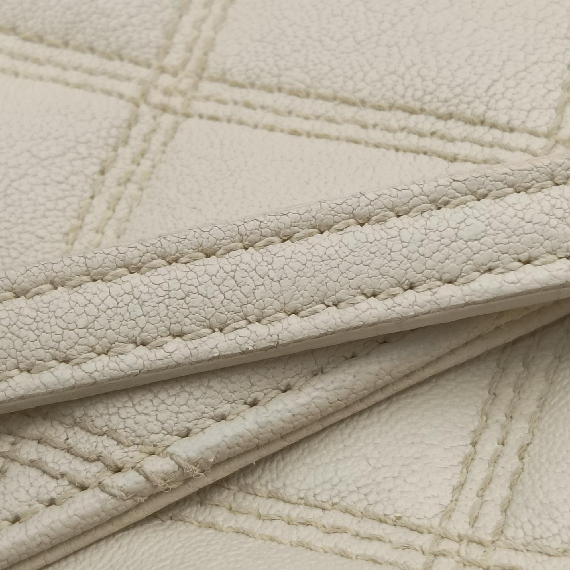 Pre-owned Yves Saint Laurent Quilted White Leather 582463 shoulderbag | stylenewstar