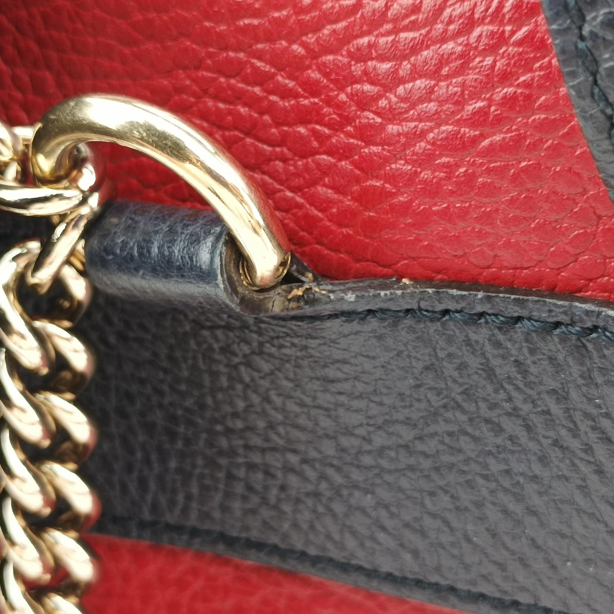 Pre-owned Gucci Soho Red Leather 431570 crossbodybag | stylenewstar