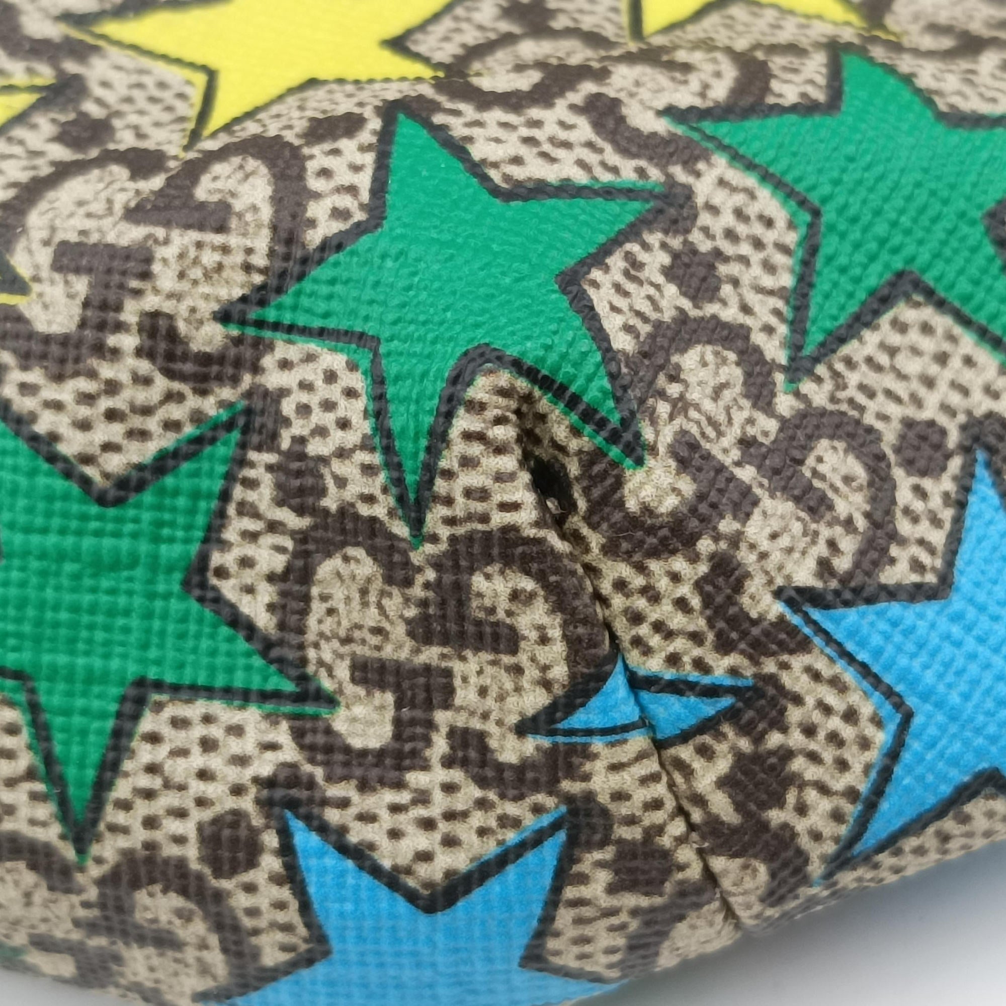 Pre-owned Gucci Kids Line Children's Star beige×multi PVC coated canvas 502095 bum bag/waist bag | stylenewstar