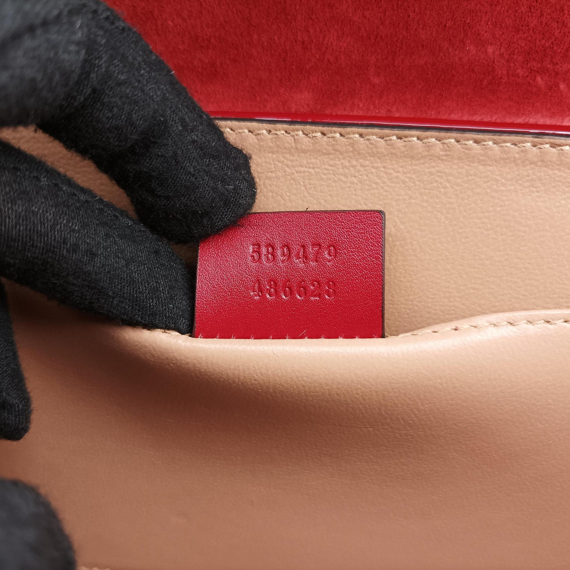 Pre-owned Gucci Sylvie Red Patent Leather 589479 shoulderbag | stylenewstar