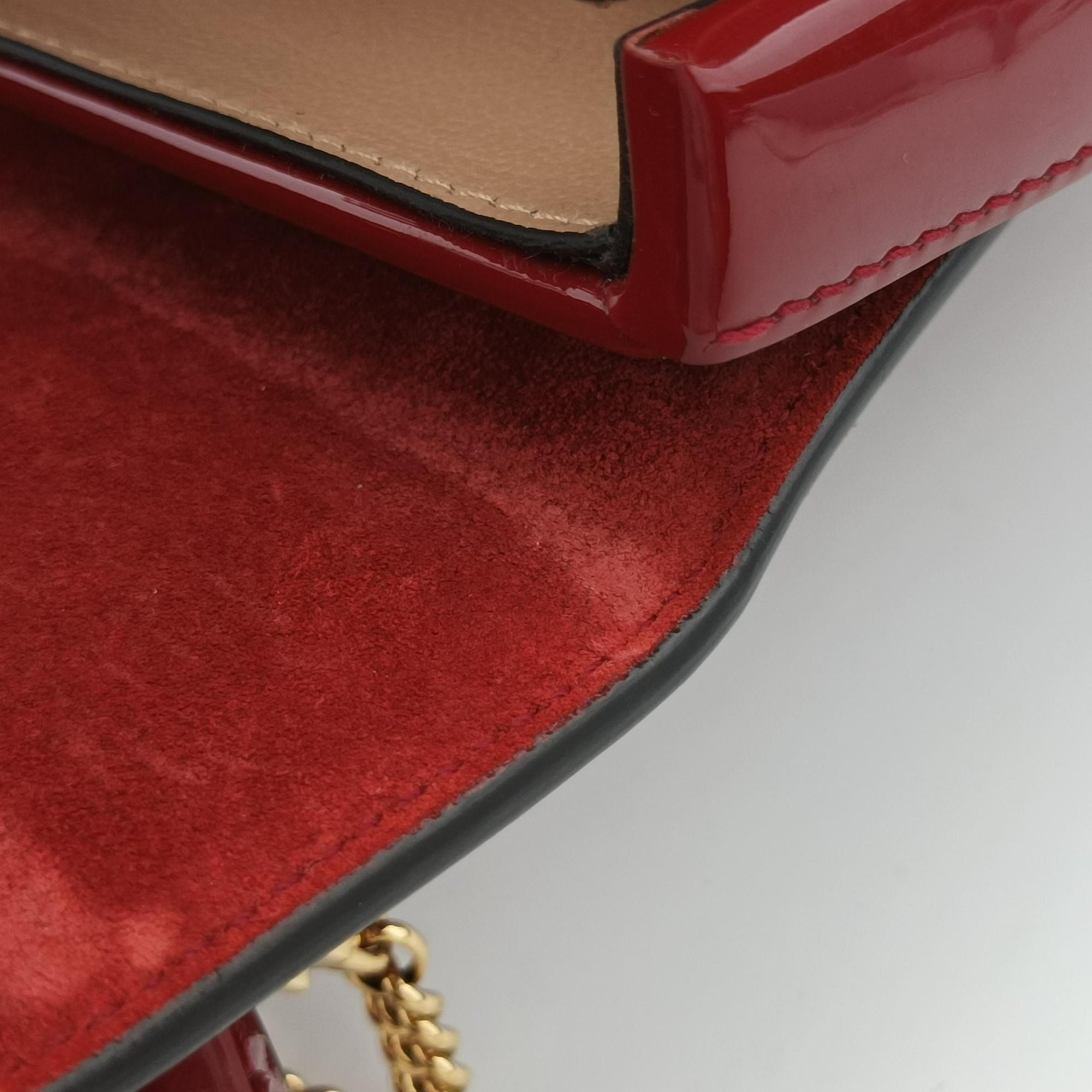 Pre-owned Gucci Sylvie Red Patent Leather 589479 shoulderbag | stylenewstar