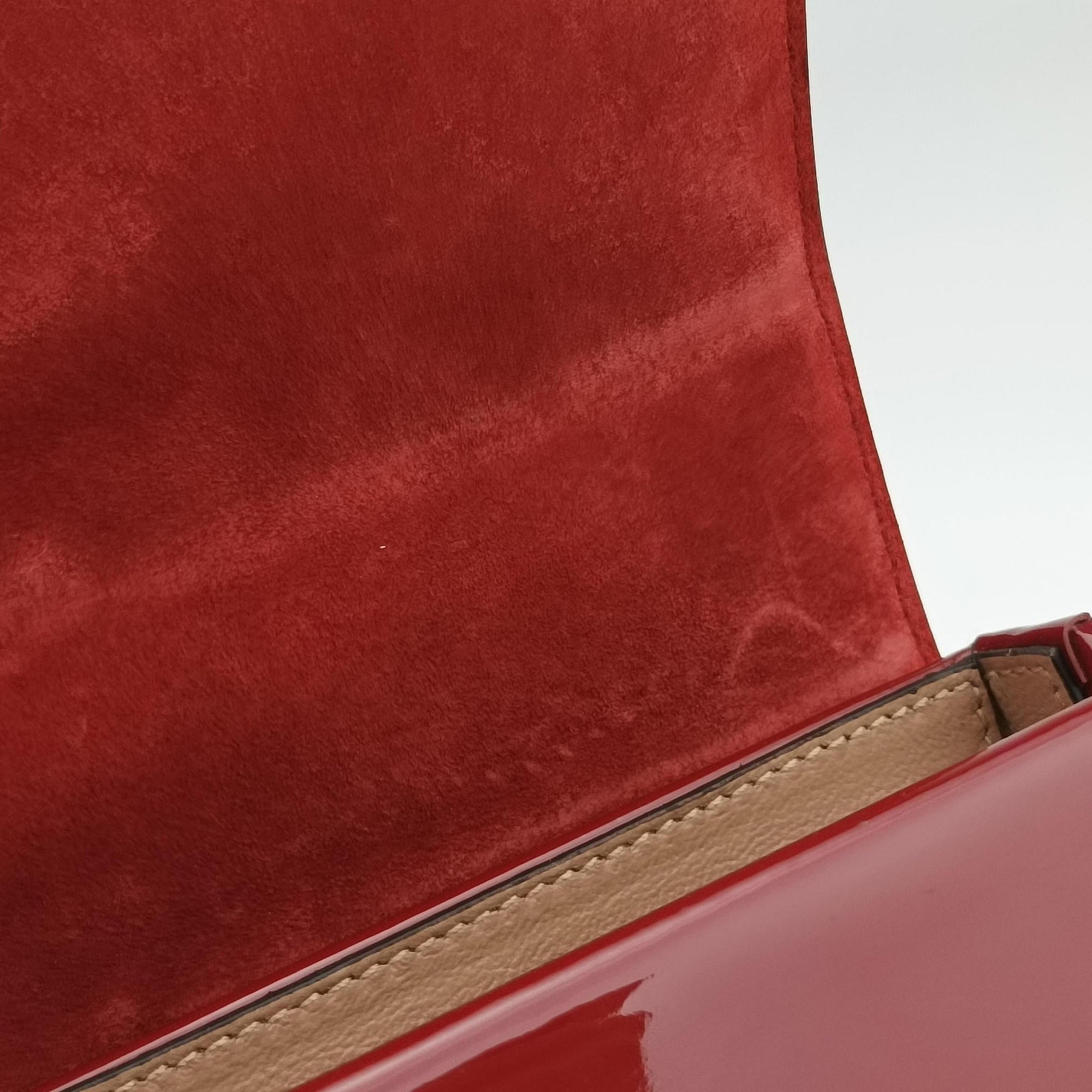Pre-owned Gucci Sylvie Red Patent Leather 589479 shoulderbag | stylenewstar
