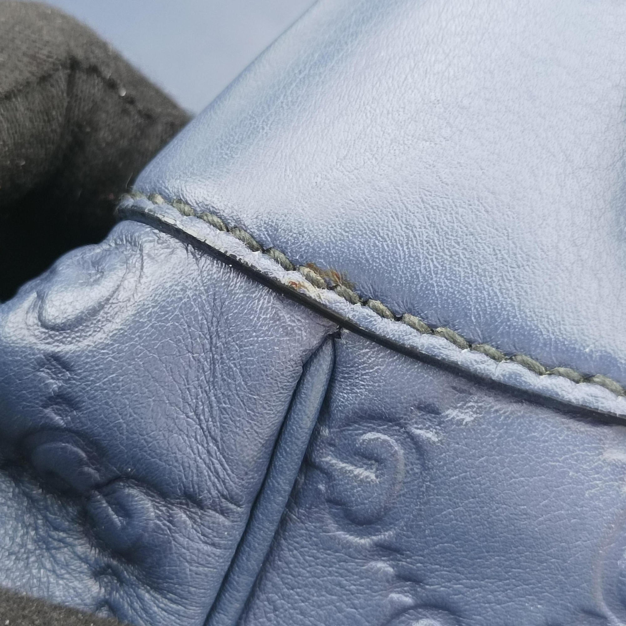 Secondhand Gucci Emily Hobo Blue Leather 322226 shoulderbag | stylenewstar