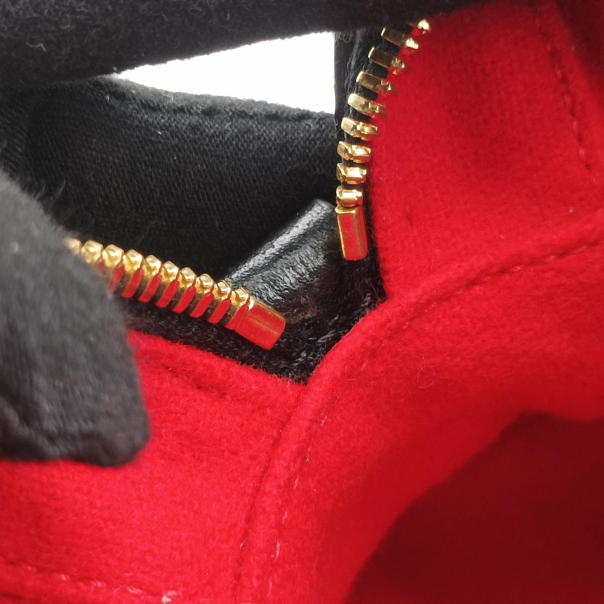 Pre-owned Gucci Neo Vintage Messenger Red PVC coated canvas×Leather 476466 shoulderbag | stylenewstar