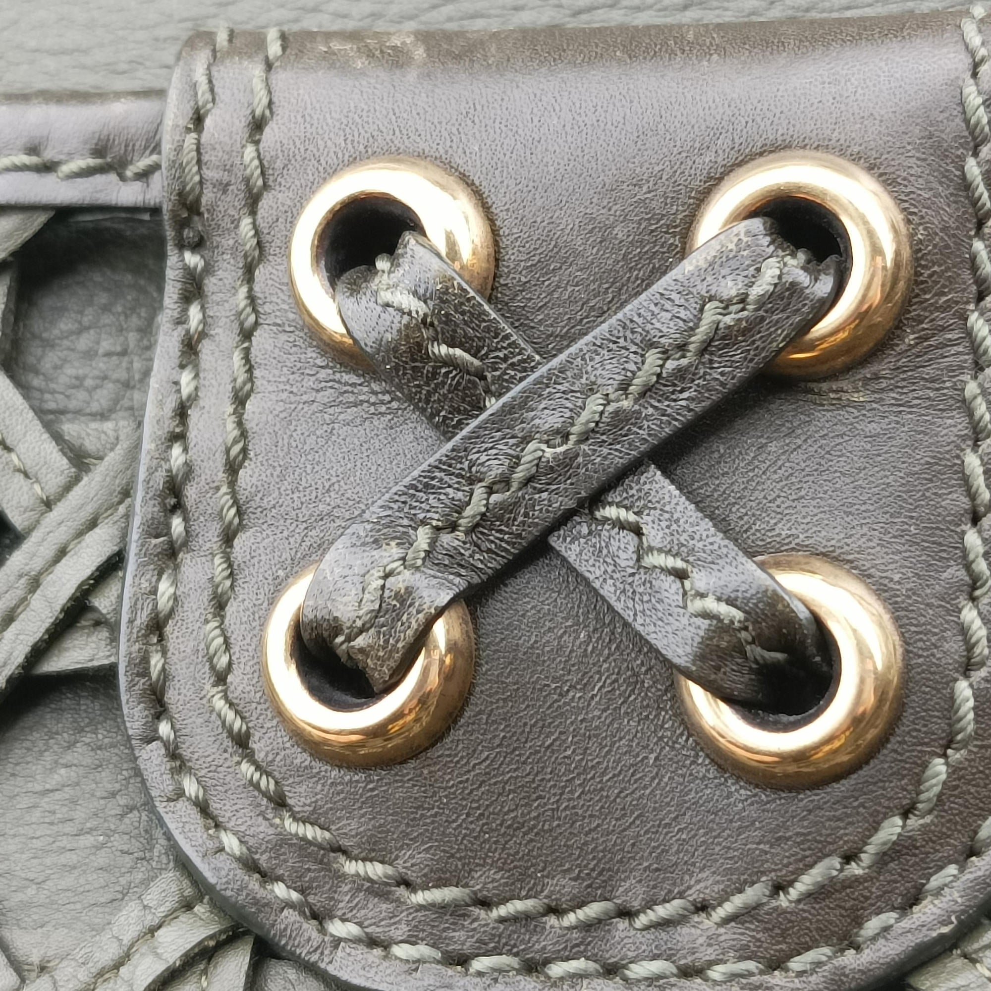 Pre-owned Christian Dior Lattice Messenger Green leather  shoulderbag | stylenewstar