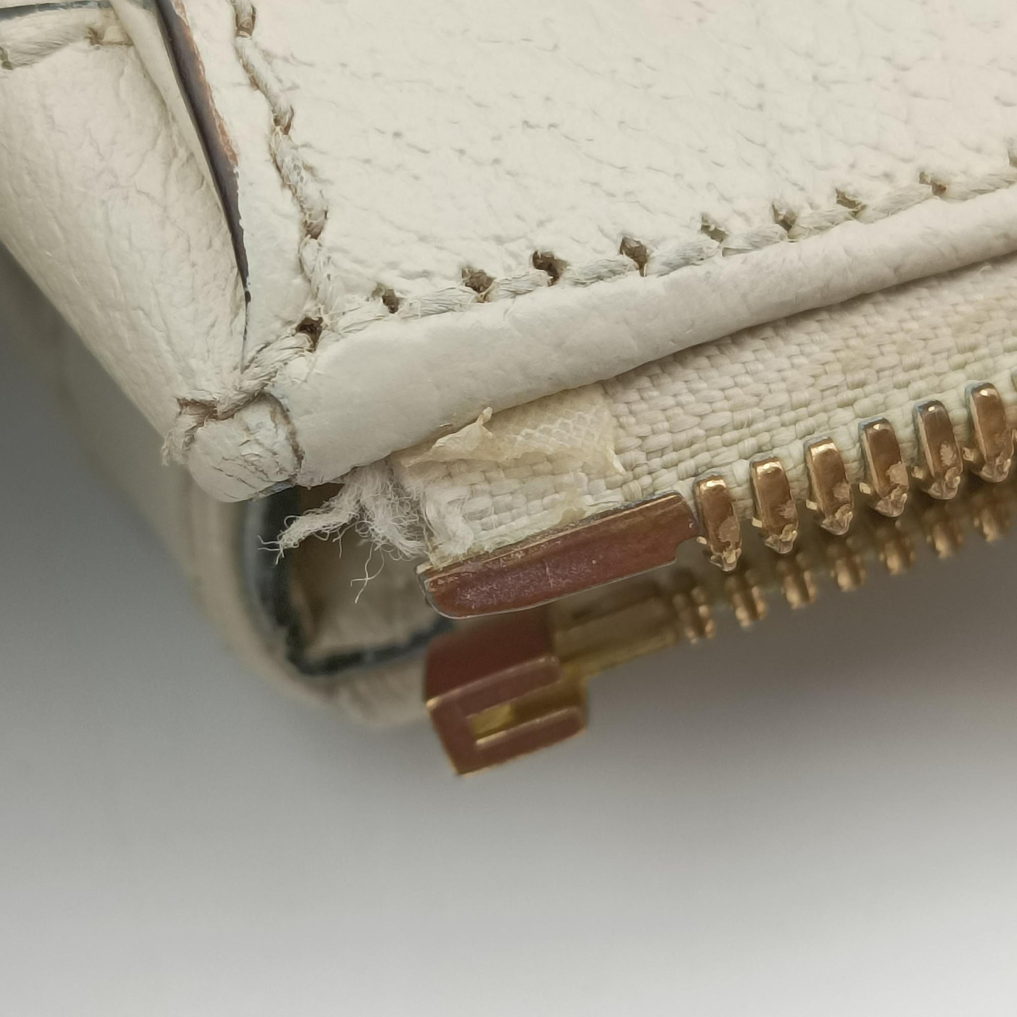 Vintage Gucci Ophidia White Leather 547551 shoulderbag | stylenewstar