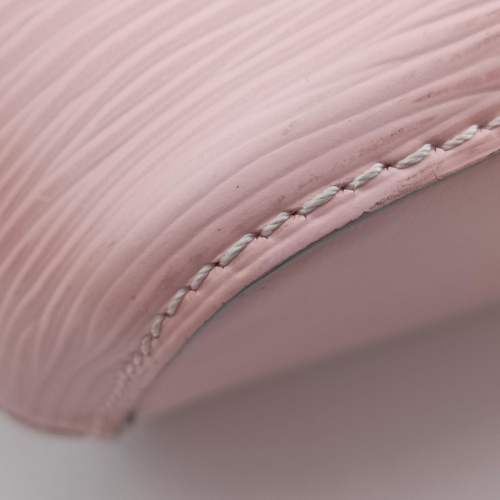Pre-owned Louis Vuitton NeoNoe BB Rose Valerine Epi M53609 shoulderbag | stylenewstar