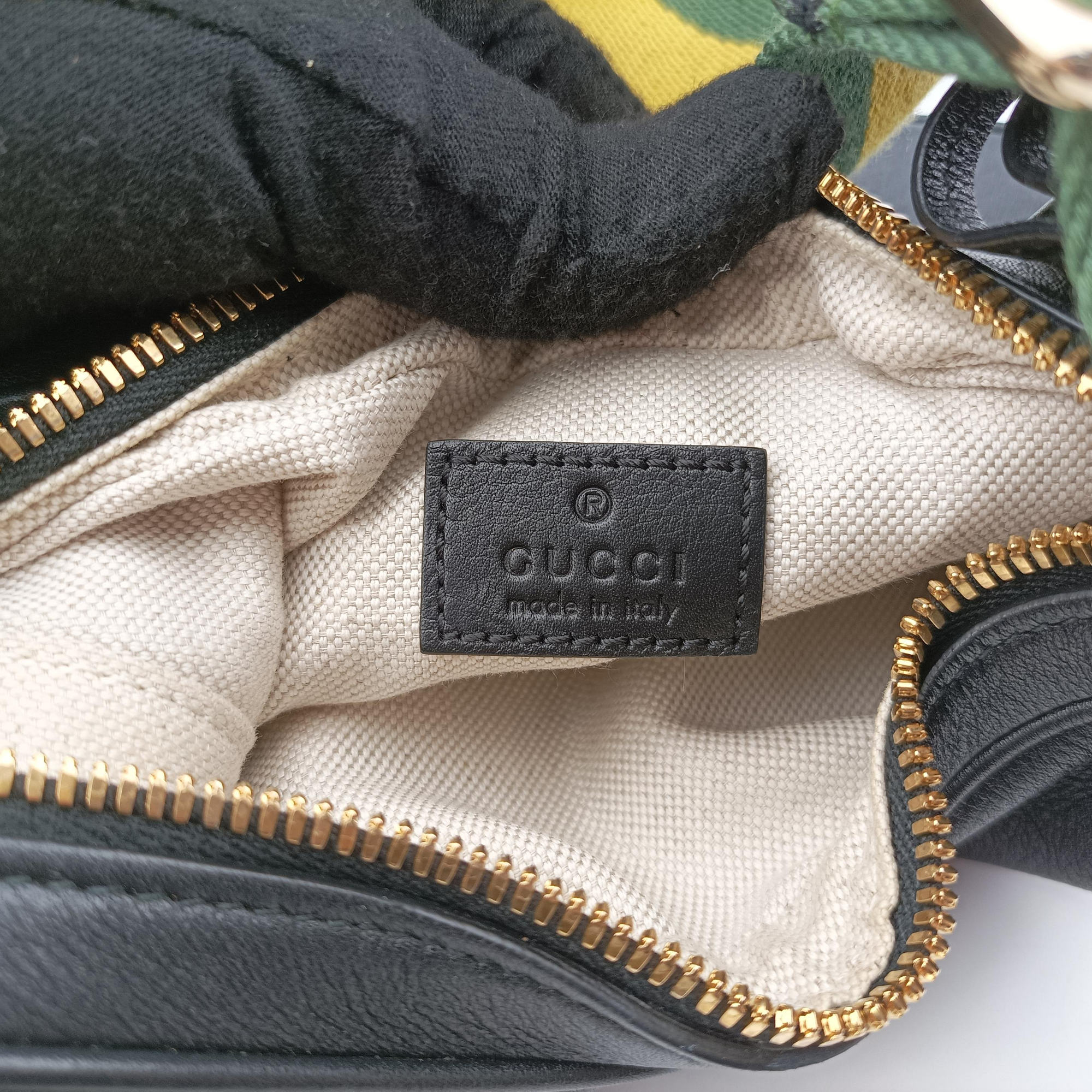 Pre-owned Gucci ATTACHE Black Leather 699409 shoulderbag | stylenewstar