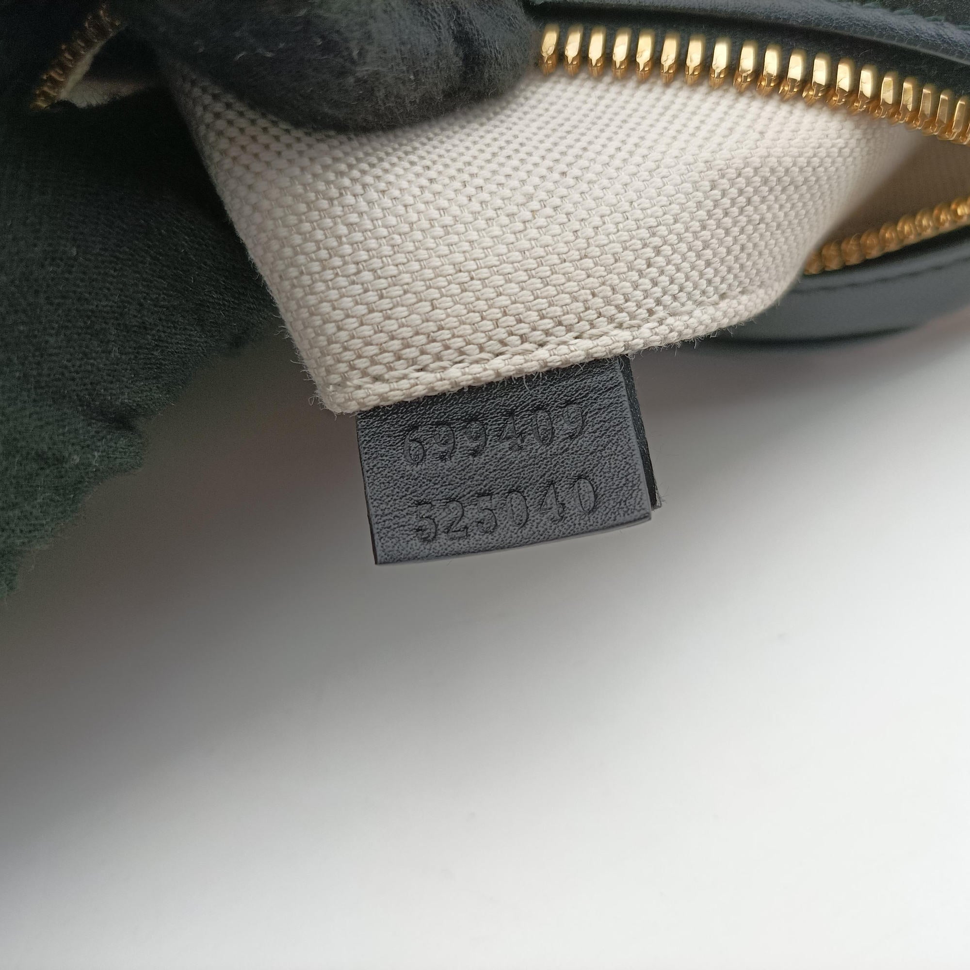 Pre-owned Gucci ATTACHE Black Leather 699409 shoulderbag | stylenewstar