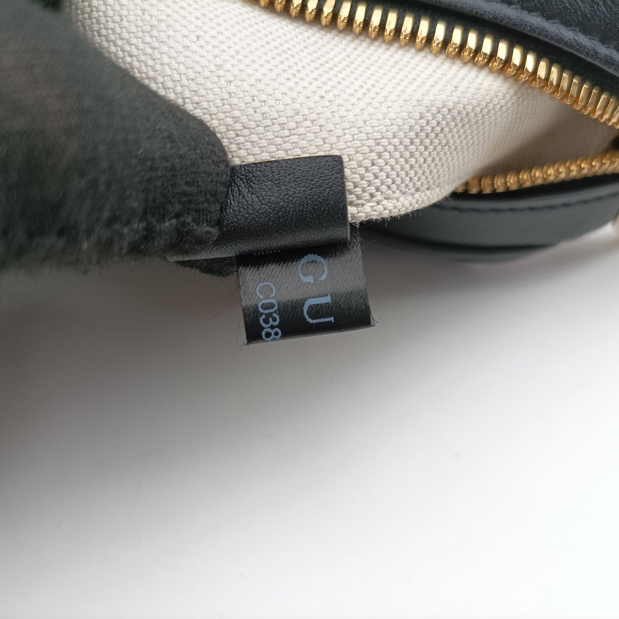 Pre-owned Gucci ATTACHE Black Leather 699409 shoulderbag | stylenewstar