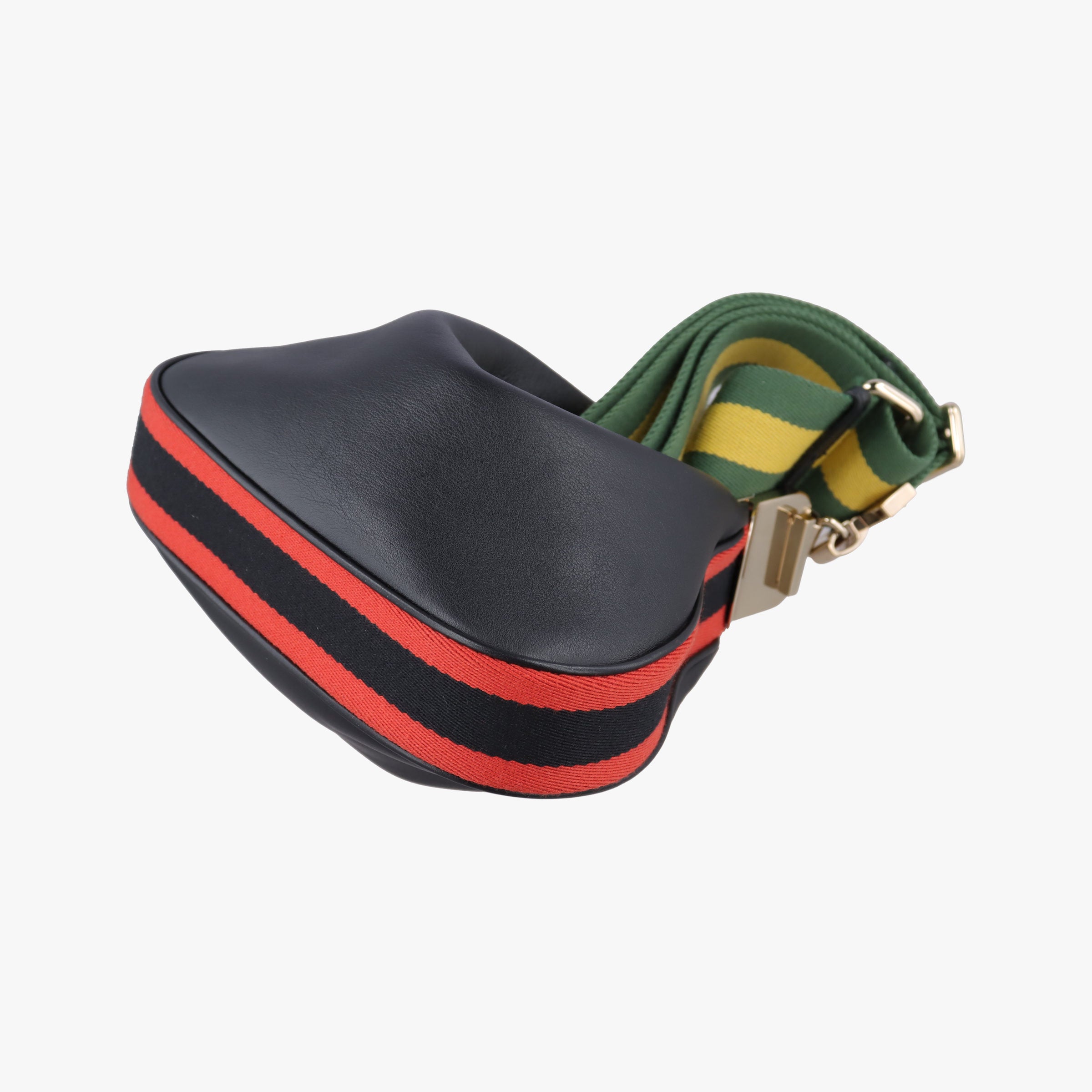 Pre-owned Gucci ATTACHE Black Leather 699409 shoulderbag | stylenewstar