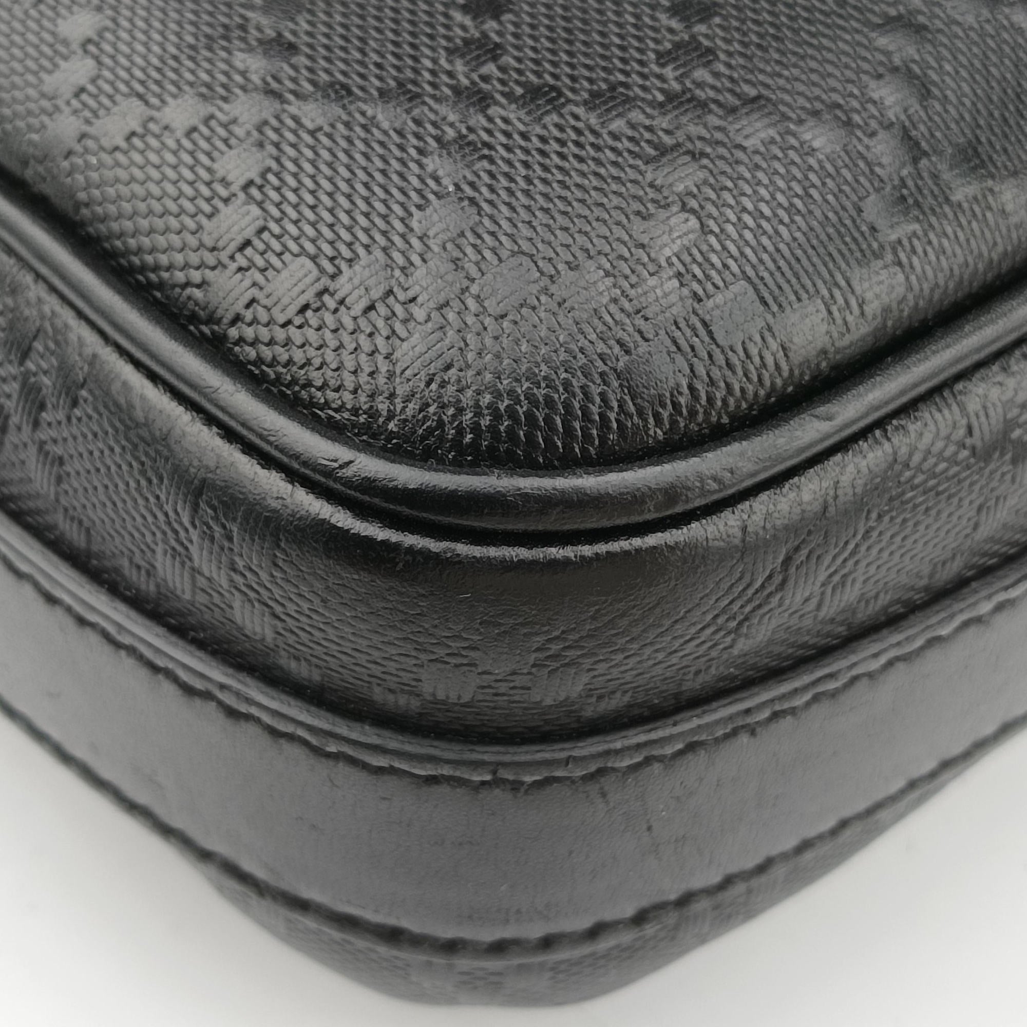 Pre-owned Gucci Diamante Black Leather 208463 shoulderbag | stylenewstar
