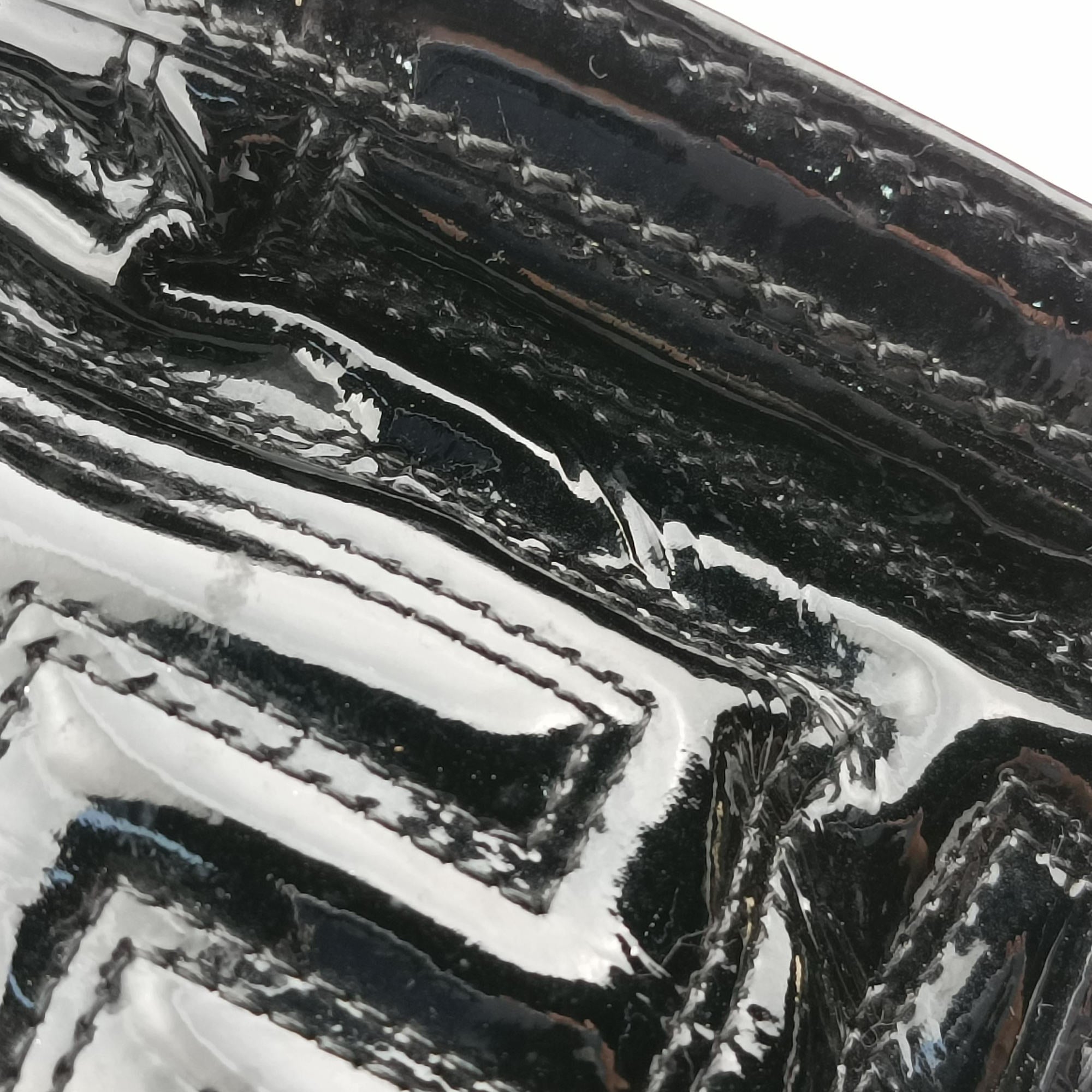 Pre-owned VERSACE Snap Out Of It Black Patent  handbag | stylenewstar