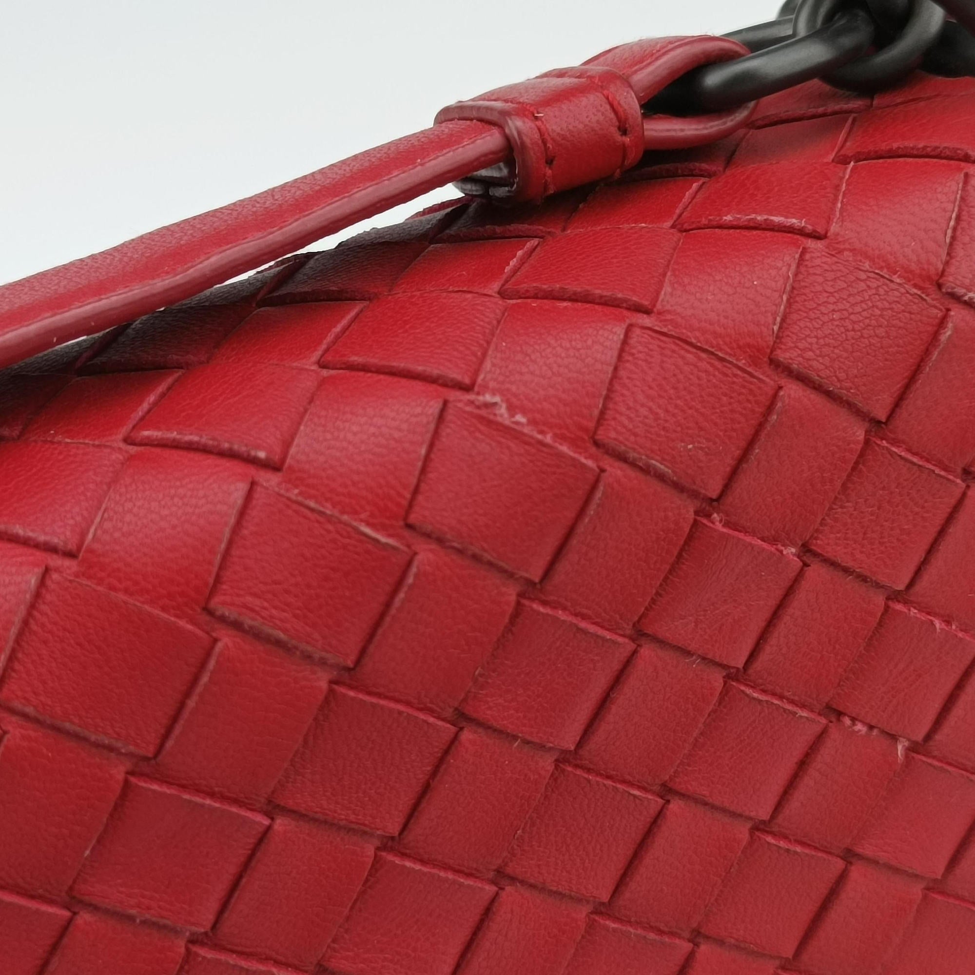 Secondhand Bottega Veneta Intrecciato Olimpia Red lambskin  shoulderbag | stylenewstar