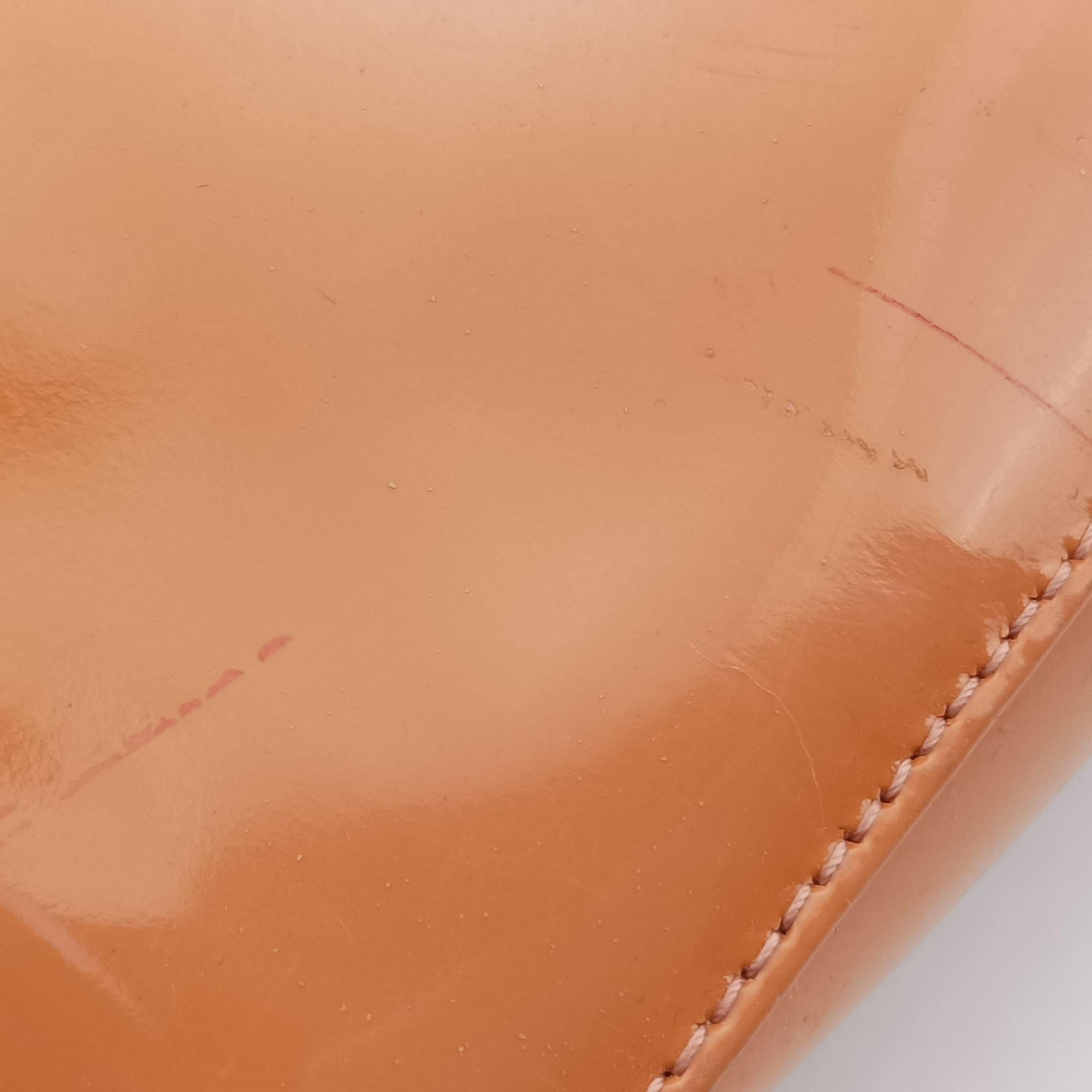 Pre-owned Ferragamo Vara Bow Caramel Patent  shoulderbag | stylenewstar