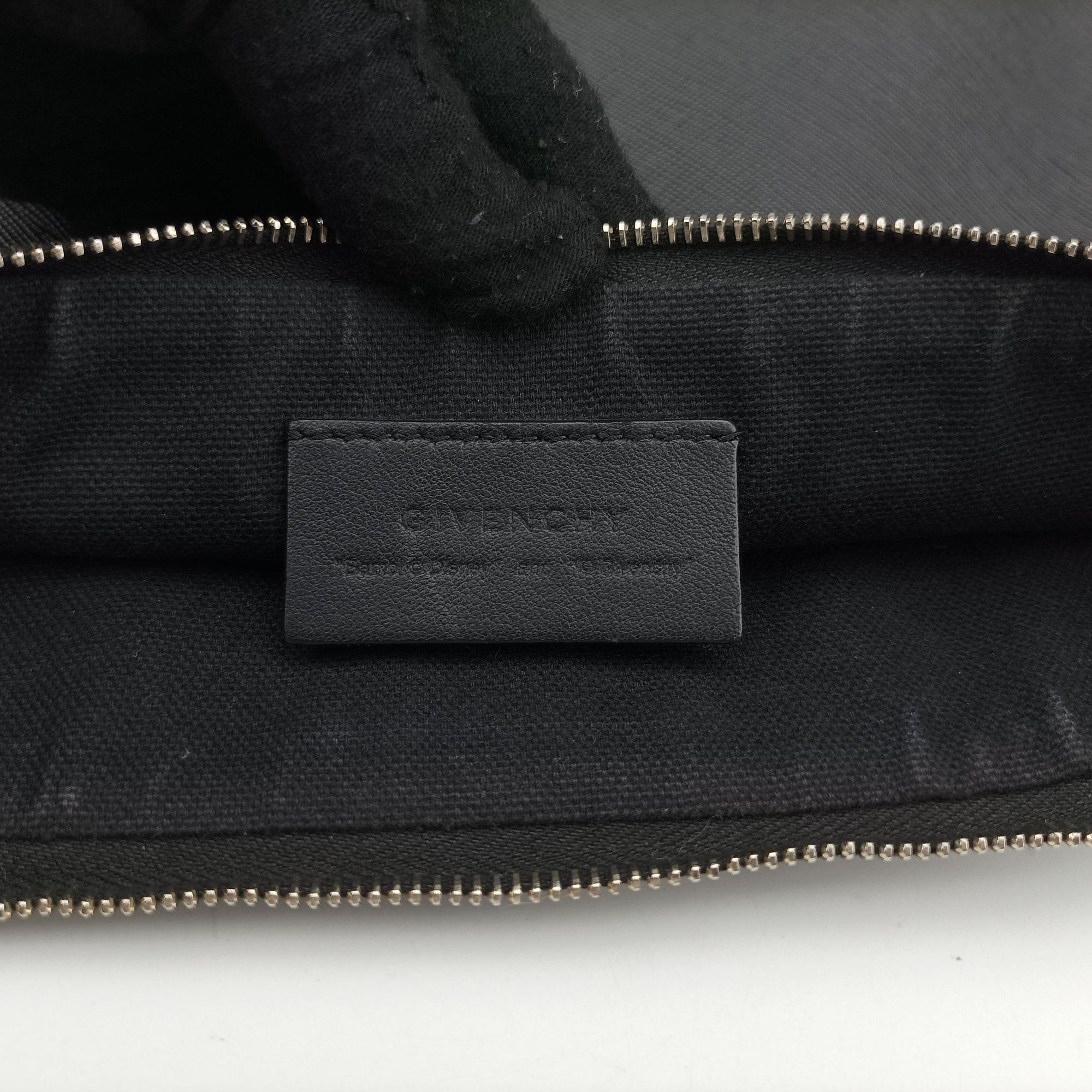 Pre-owned Givenchy Bambi Print Black Leather  clutchbag | stylenewstar