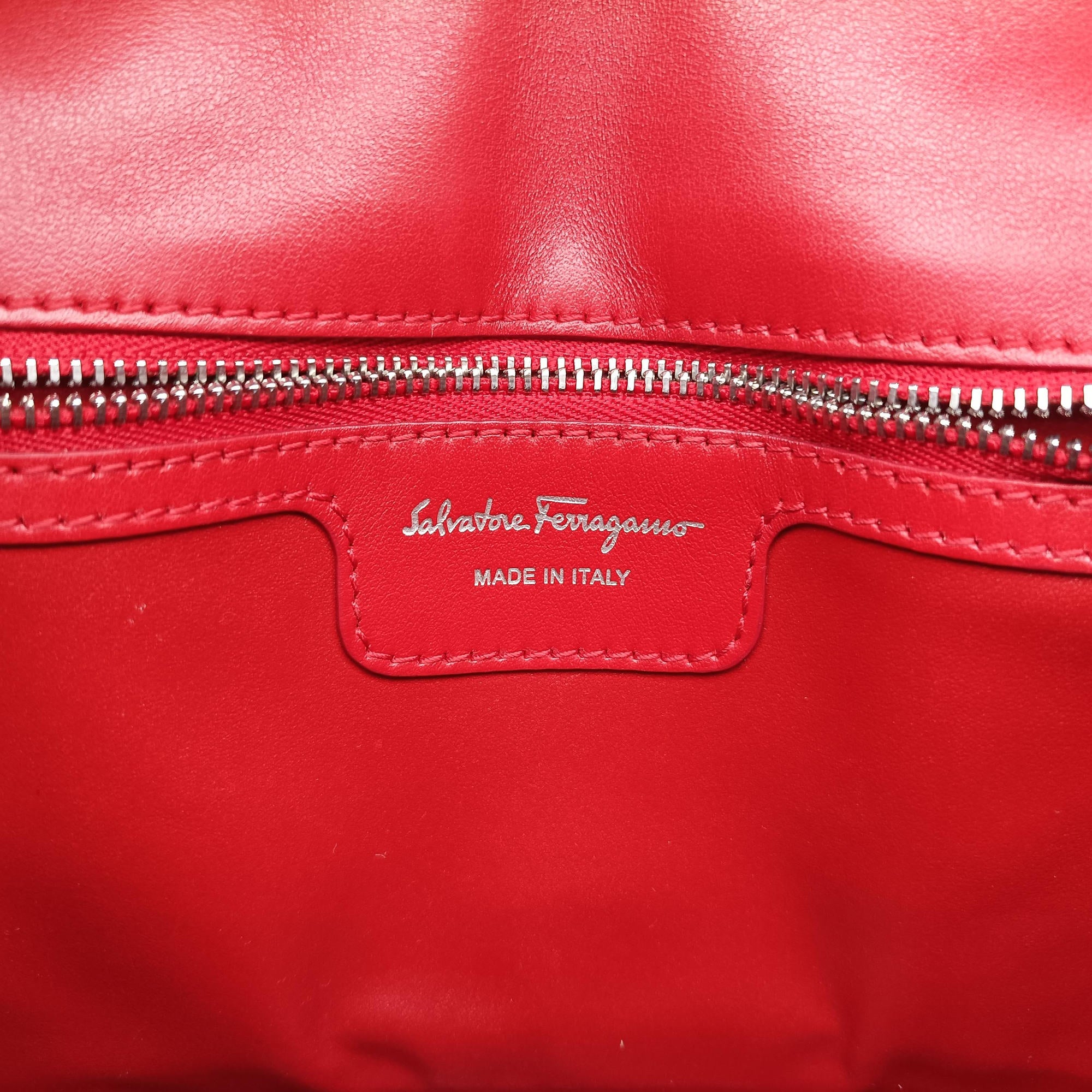 Vintage Ferragamo Gancino Red velour  shoulderbag | stylenewstar
