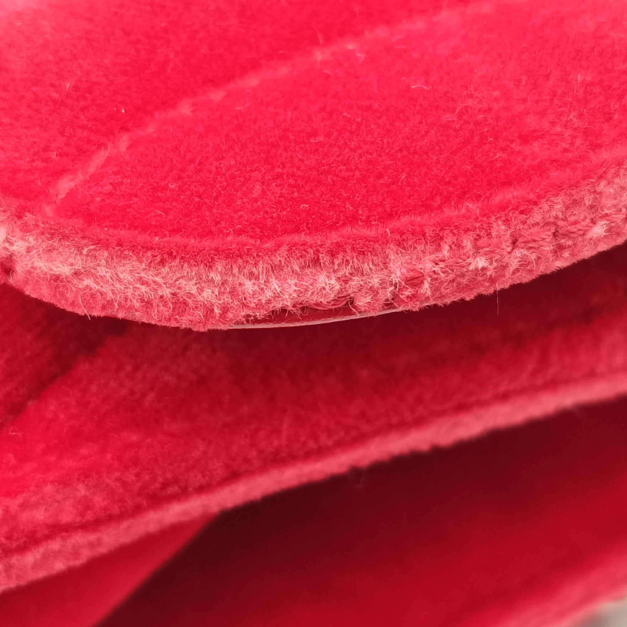 Vintage Ferragamo Gancino Red velour  shoulderbag | stylenewstar