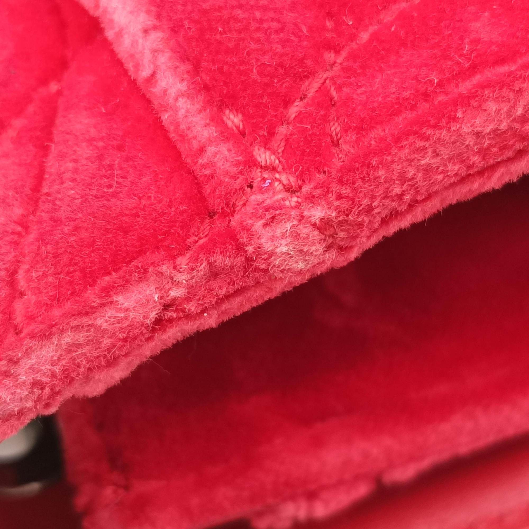 Vintage Ferragamo Gancino Red velour  shoulderbag | stylenewstar