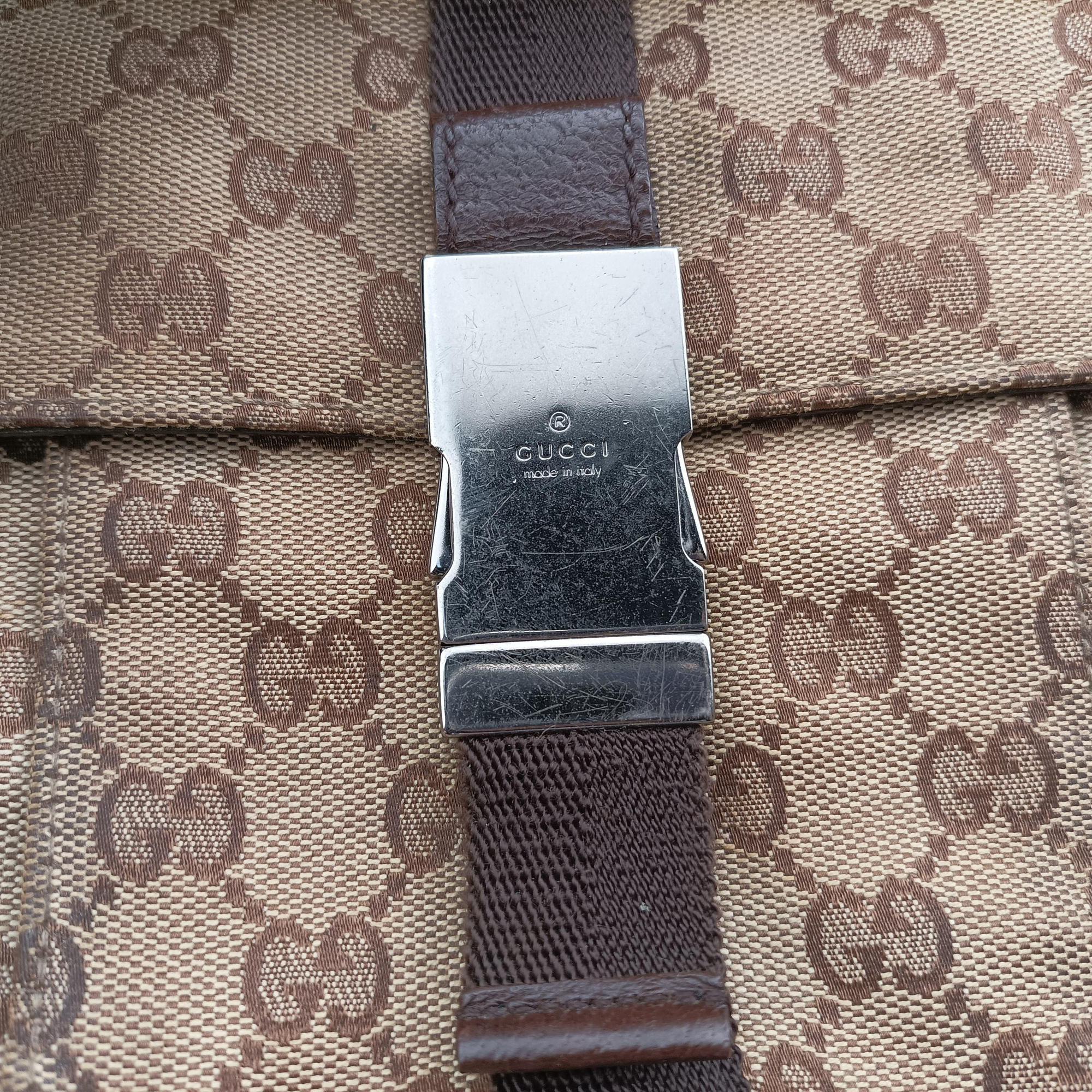 Pre-owned Gucci GG canvas Messenger Beige × Dark Brown canvas 131211 crossbodybag | stylenewstar