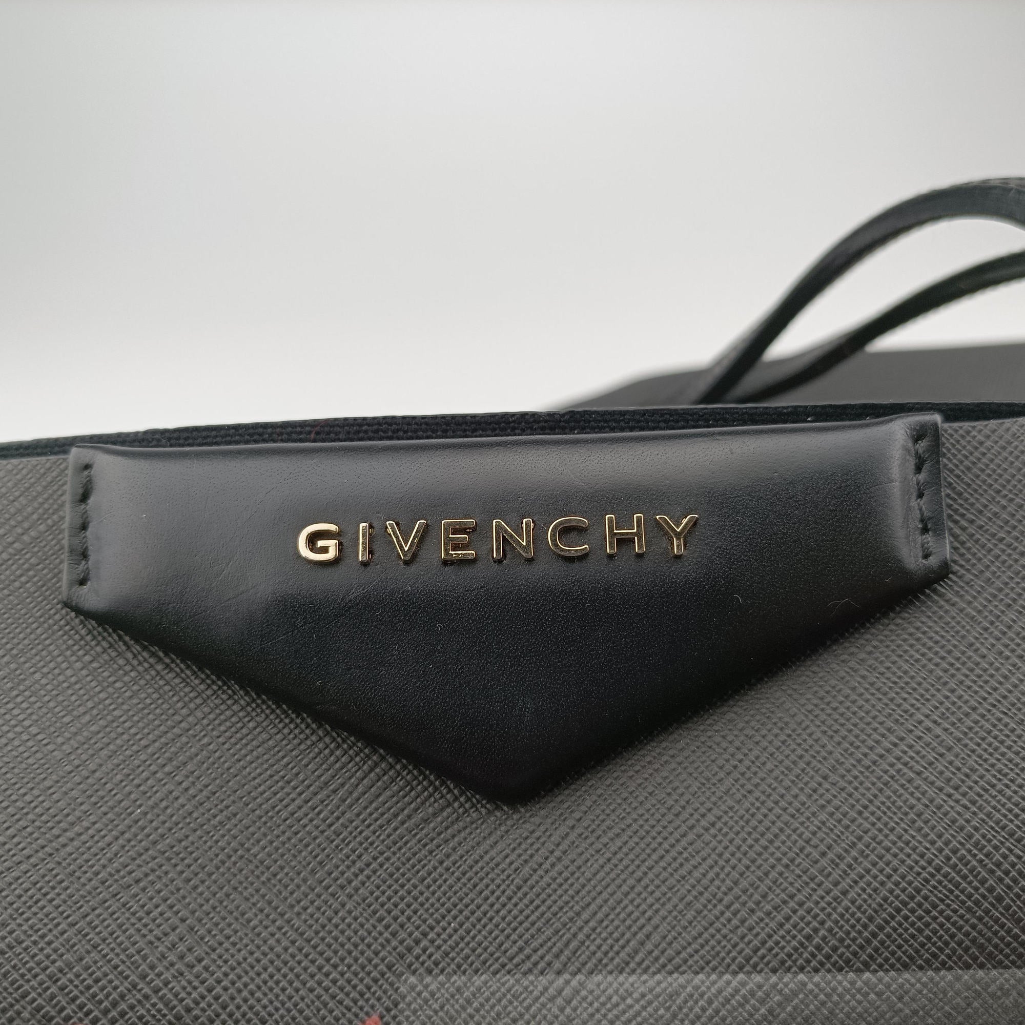 Pre-owned Givenchy Bambi Print Antigona tote Black Leather  handbag | stylenewstar