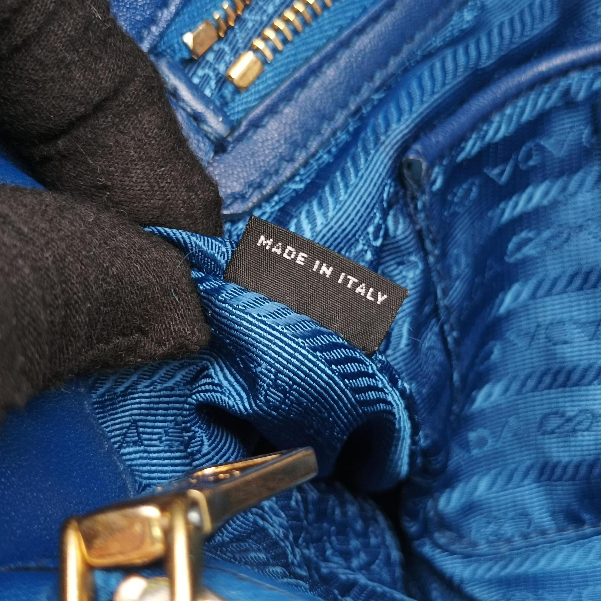 Pre-owned Prada Tessuto Gaufre Blue nylon BN2393 shoulderbag | stylenewstar