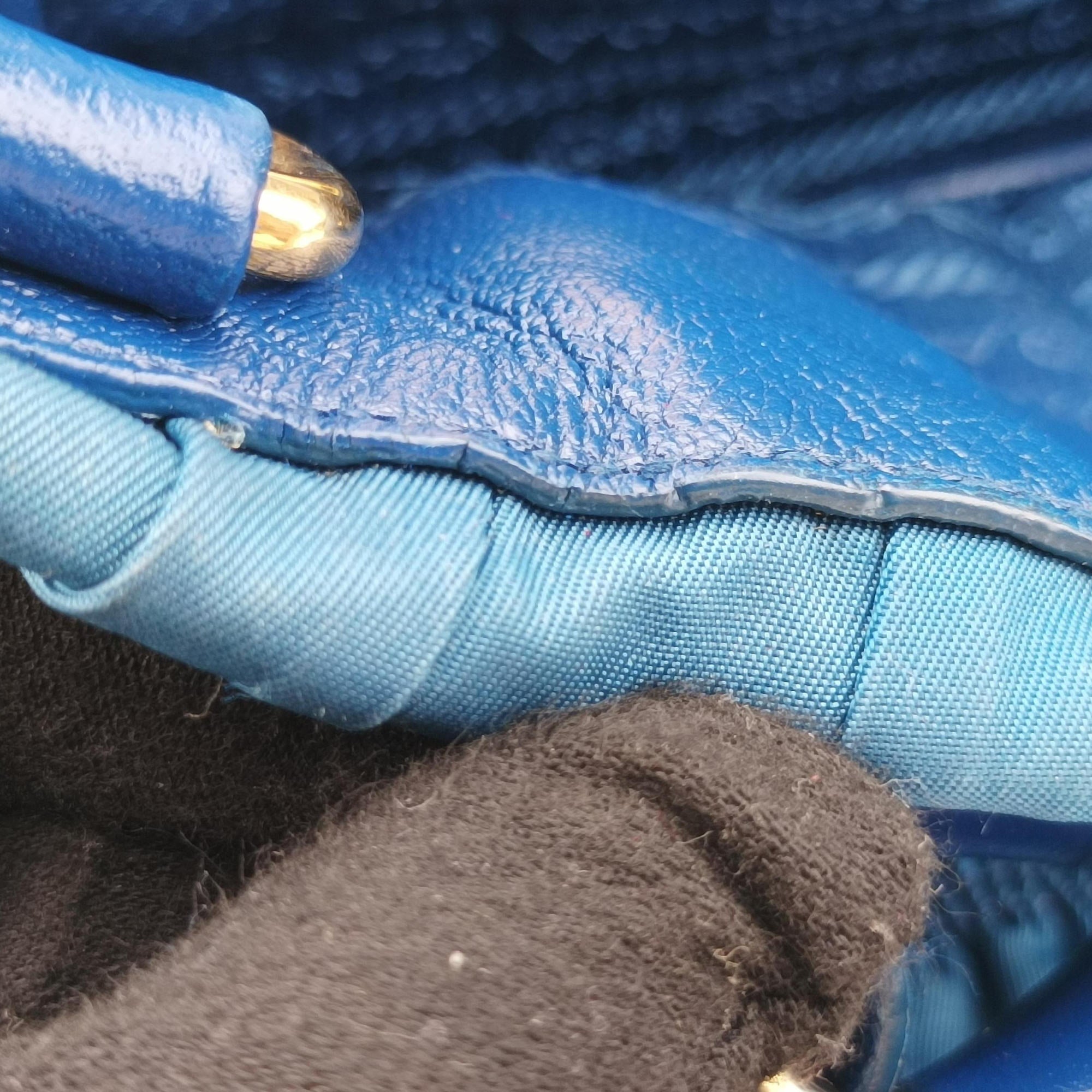 Pre-owned Prada Tessuto Gaufre Blue nylon BN2393 shoulderbag | stylenewstar
