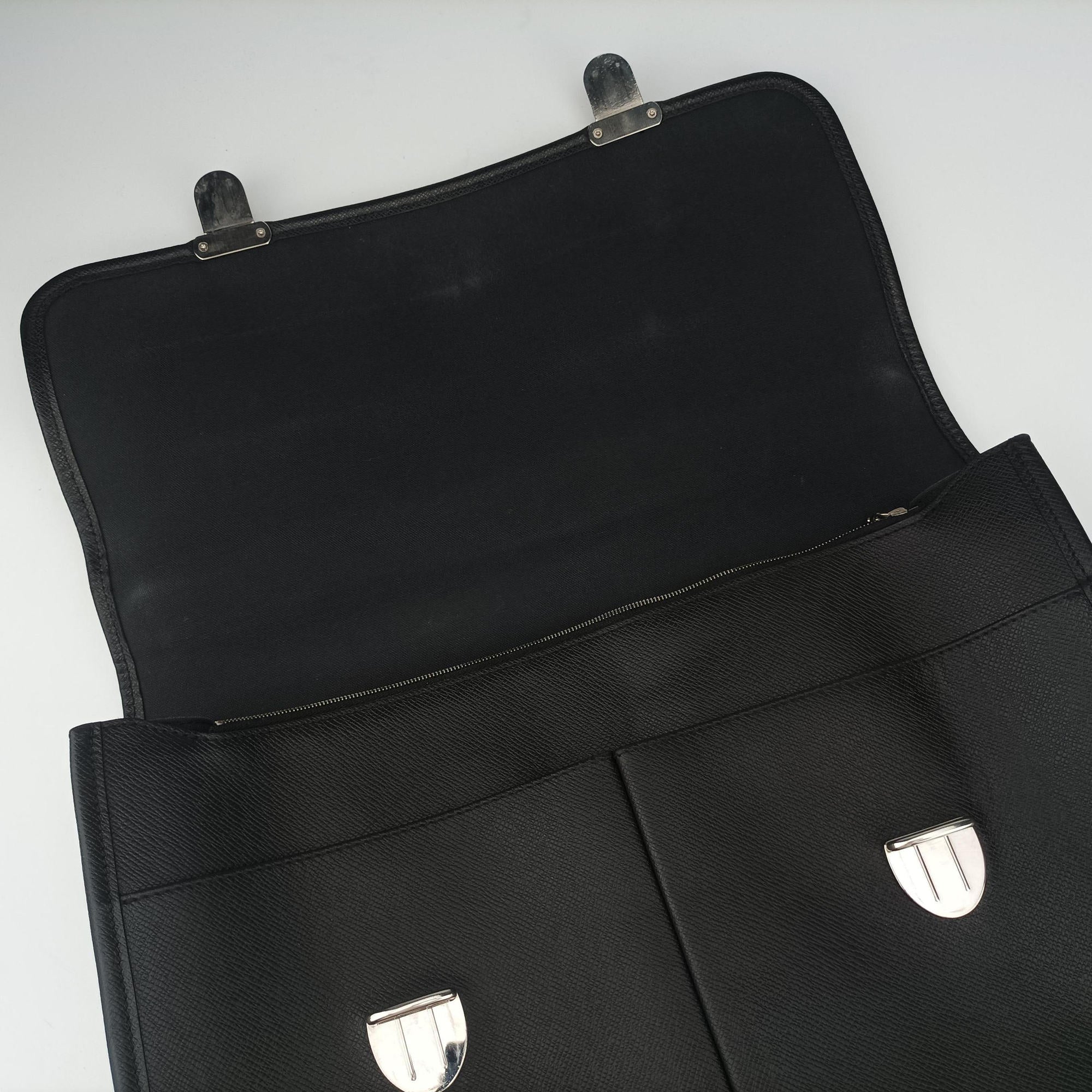Vintage Louis Vuitton Anton Briefcase Ardoise Taiga calfskin leather M33416 shoulderbag | stylenewstar