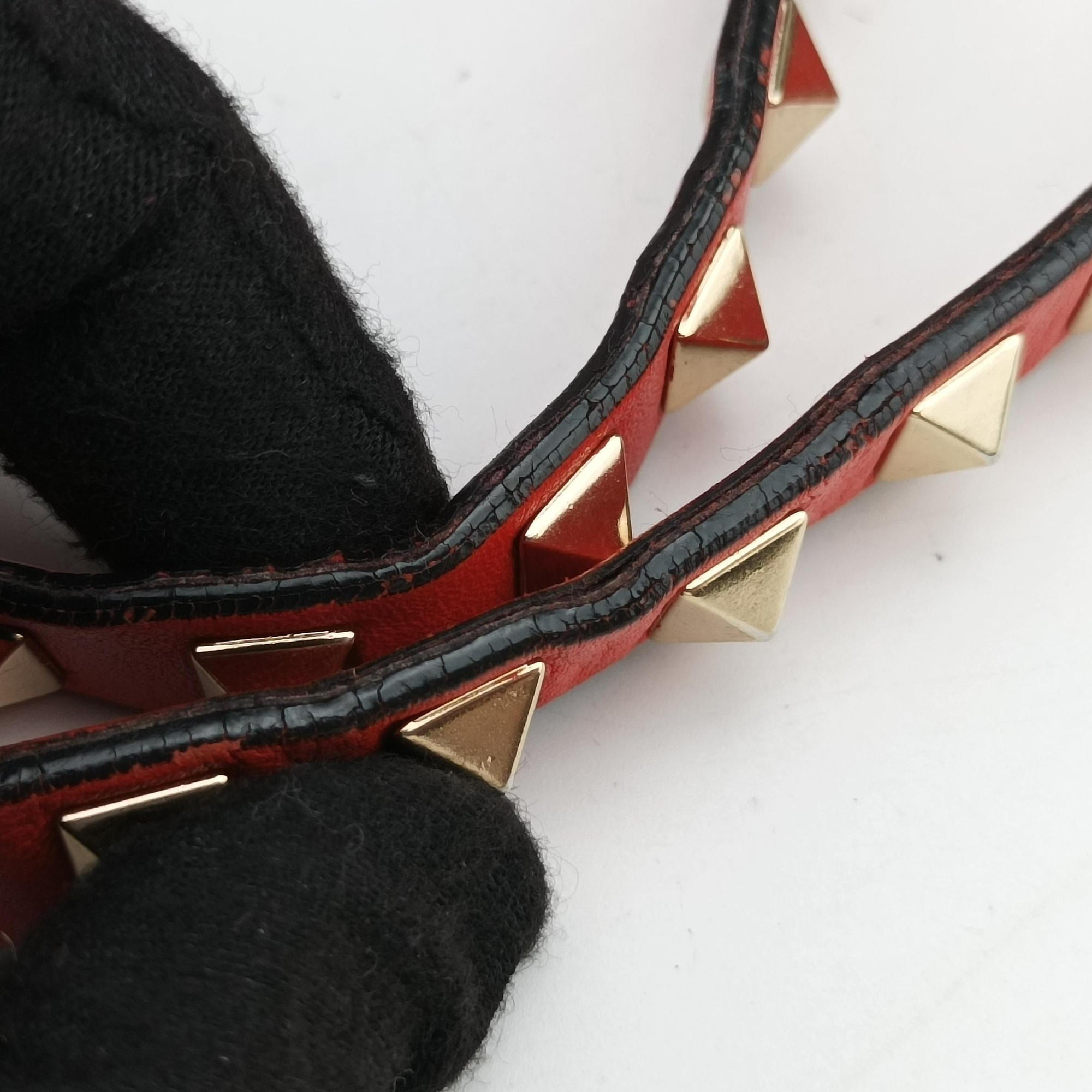 Secondhand Valentino Rockstud Red Leather  shoulderbag | stylenewstar