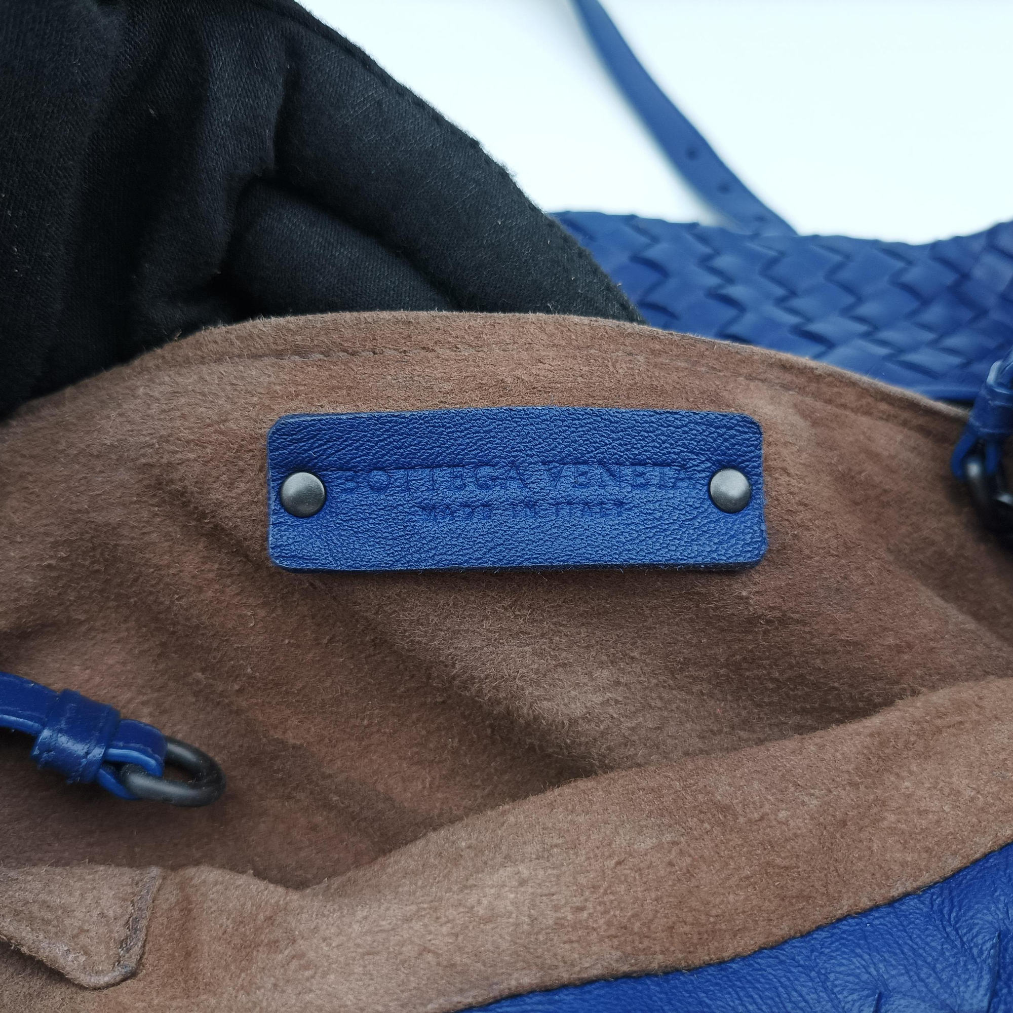 Vintage Bottega Veneta Cesta Intrecciato Blue lambskin  handbag | stylenewstar
