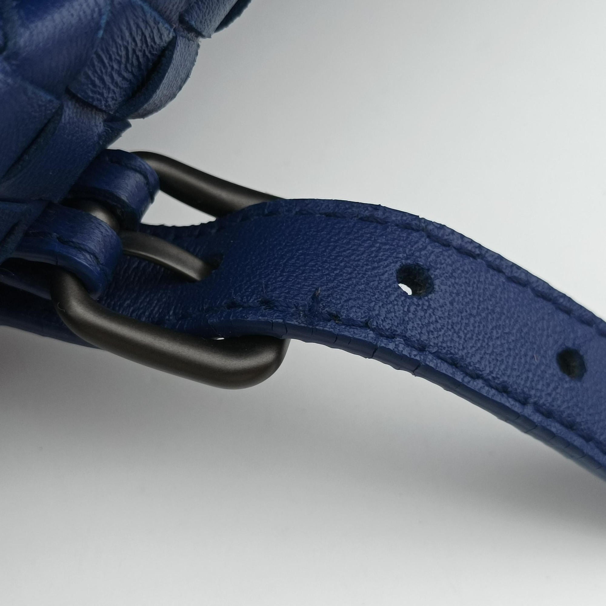 Vintage Bottega Veneta Cesta Intrecciato Blue lambskin  handbag | stylenewstar