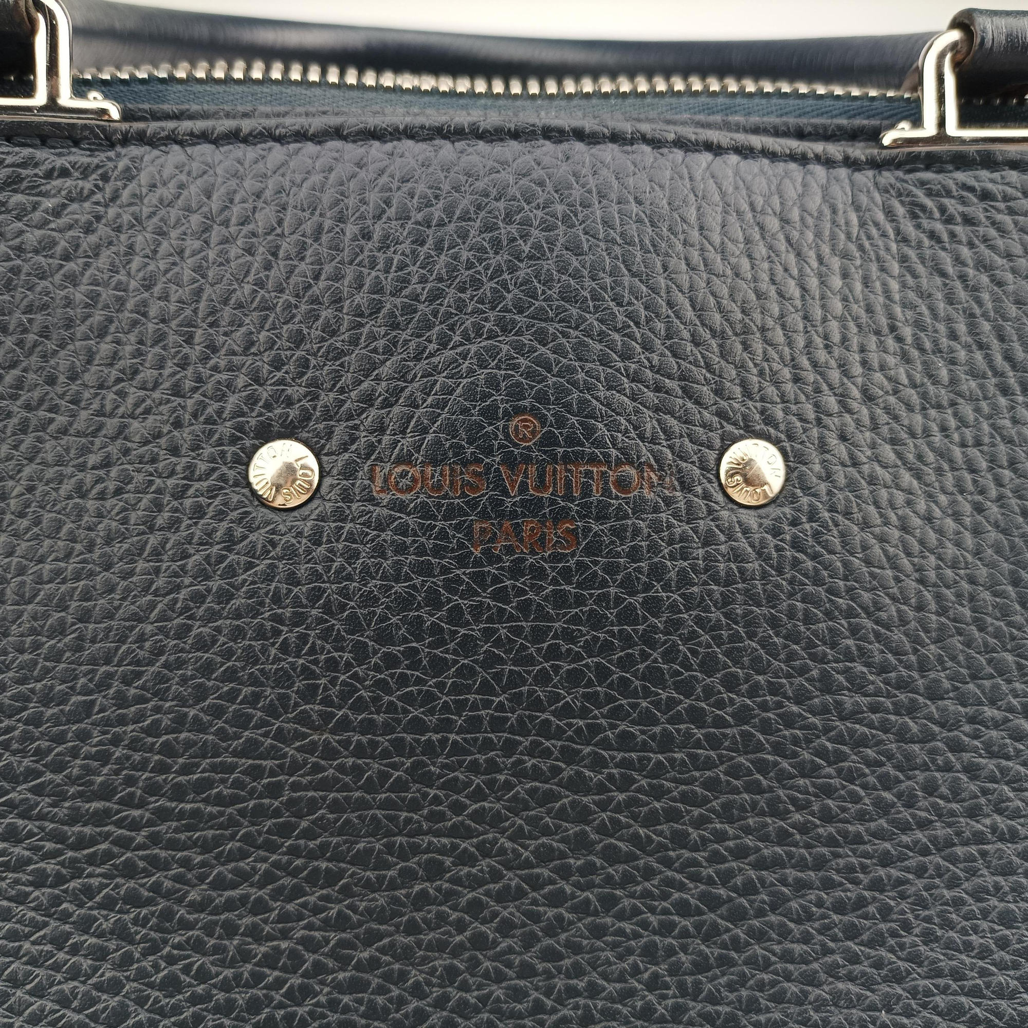 Secondhand Louis Vuitton Armand Briefcase MM Navy Taurillon leather M54380 shoulderbag | stylenewstar