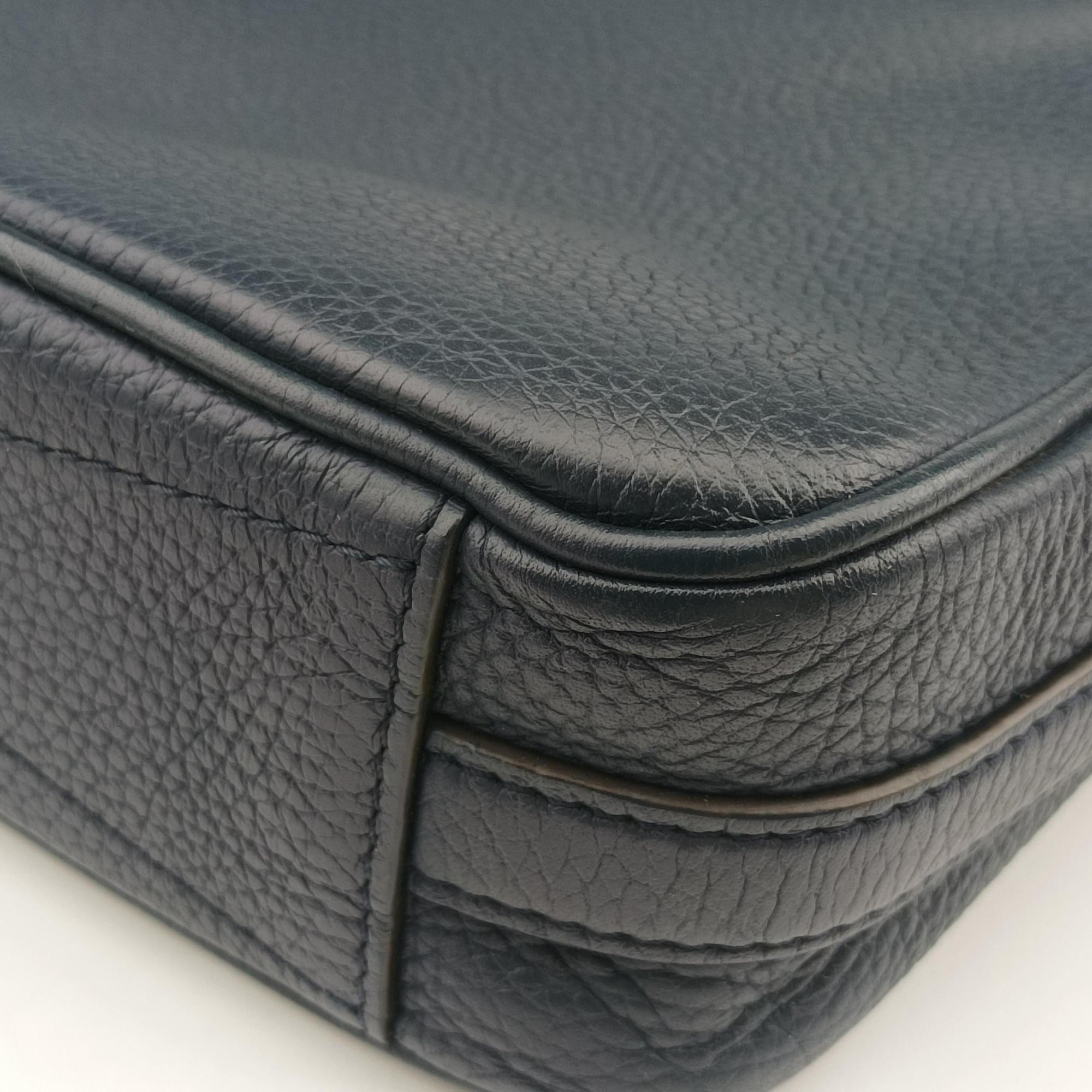 Secondhand Louis Vuitton Armand Briefcase MM Navy Taurillon leather M54380 shoulderbag | stylenewstar