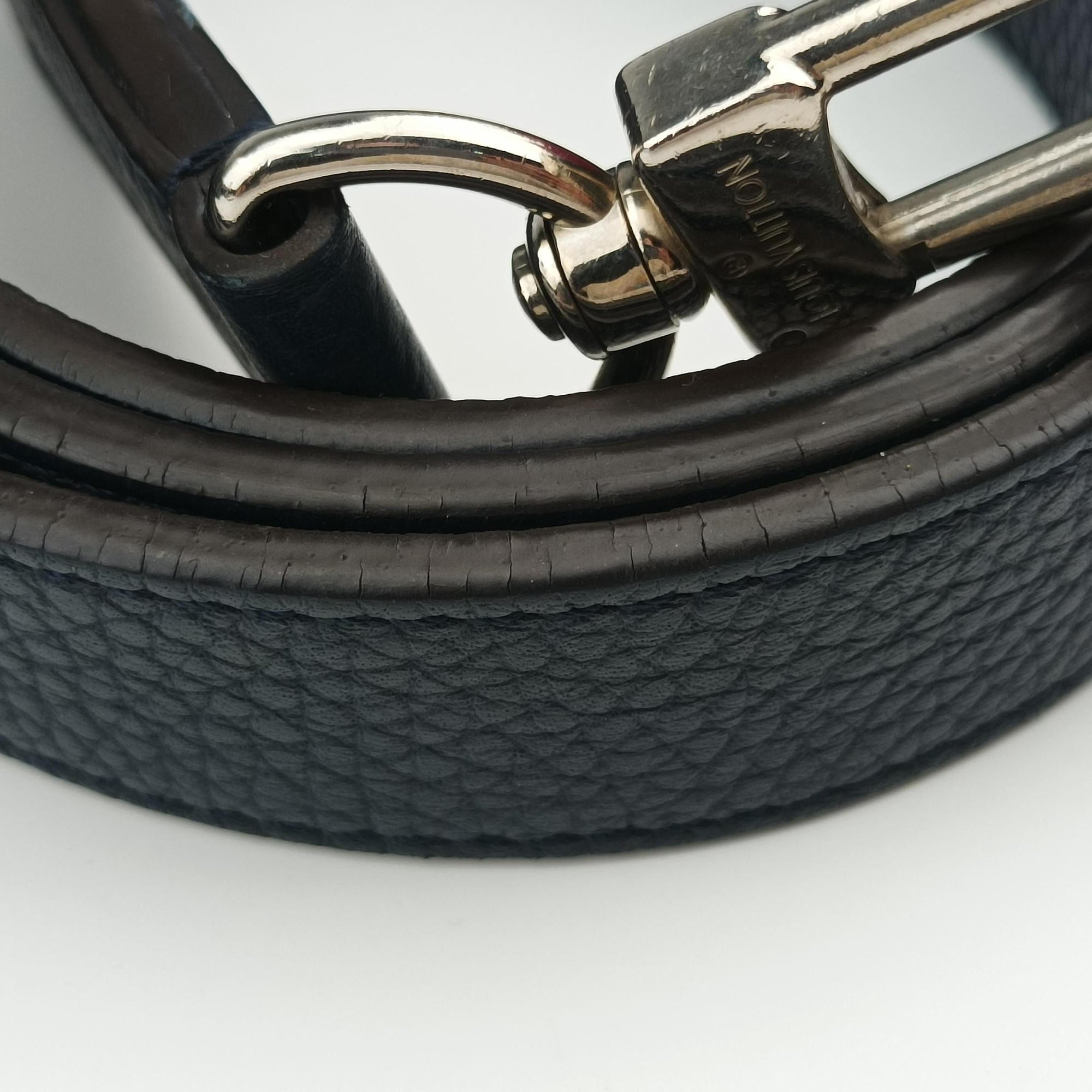 Secondhand Louis Vuitton Armand Briefcase MM Navy Taurillon leather M54380 shoulderbag | stylenewstar