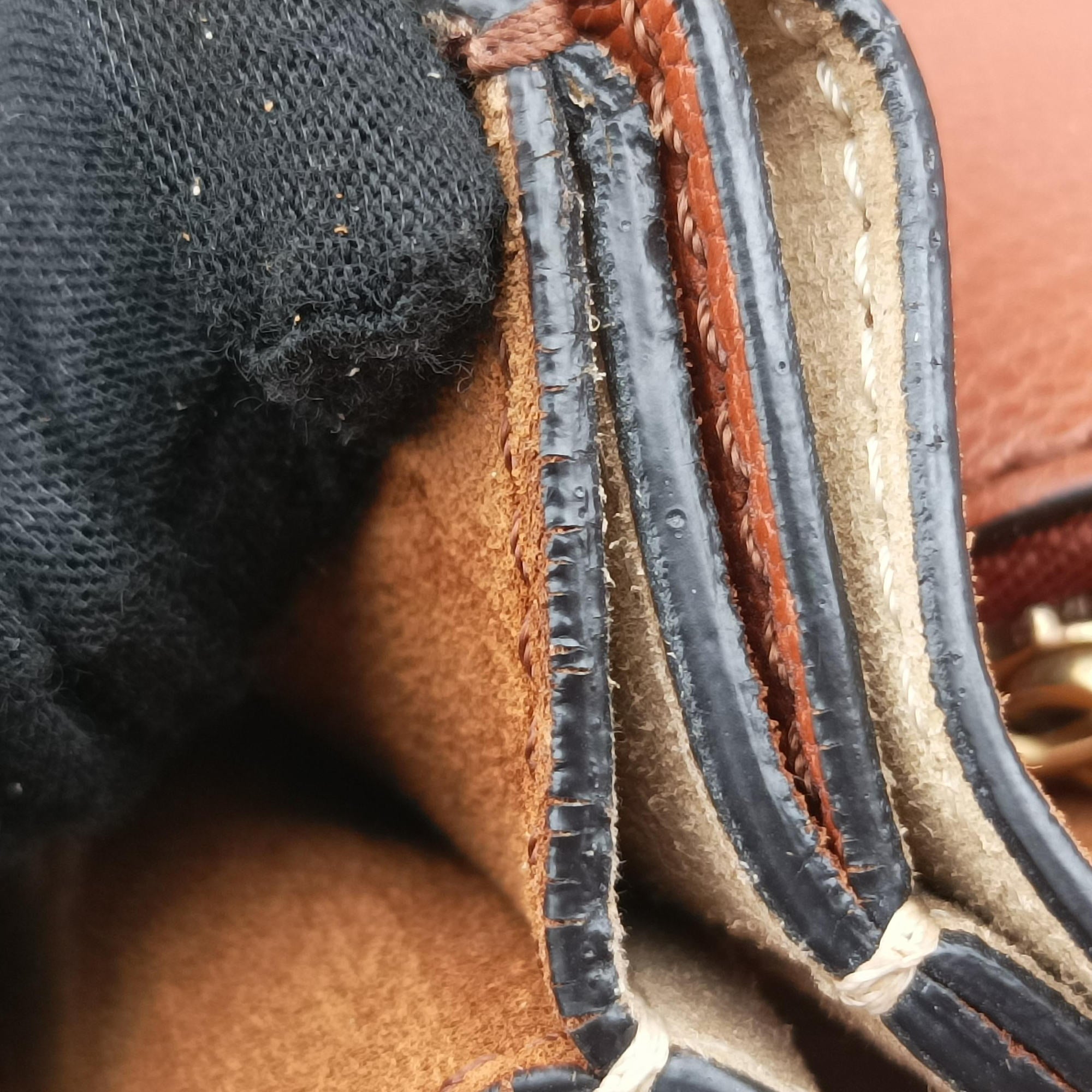Pre-owned Givenchy GV3 small Chestnut Leather × Suede  shoulderbag | stylenewstar